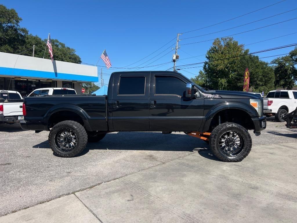 Ford F-250 Sdlariat Crew Cab 4Wd - Thumbnail 2