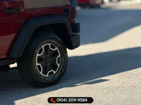 Jeep Wrangler Unlimited Rubicon - Thumbnail 3