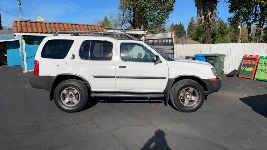 Nissan Xterra - Thumbnail 4