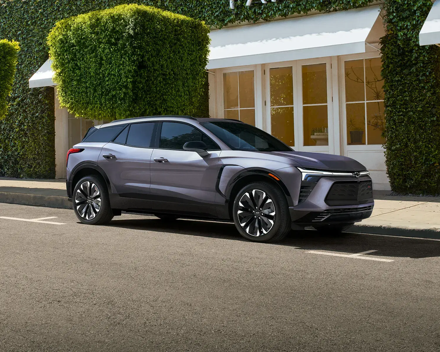 Chevrolet Blazer Ev Near Pace, Fl - Thumbnail 2