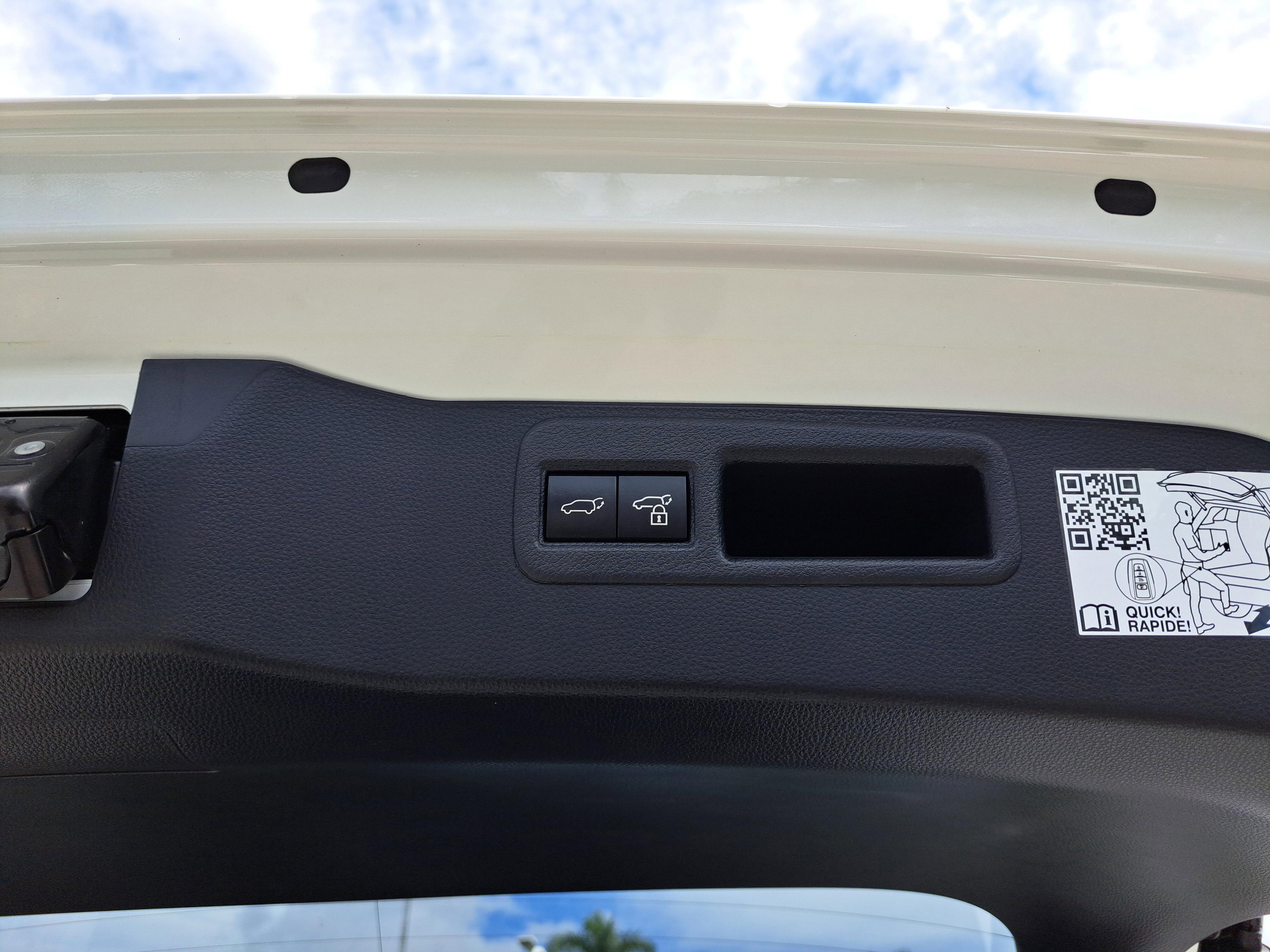 Toyota Venza Le - Thumbnail 7