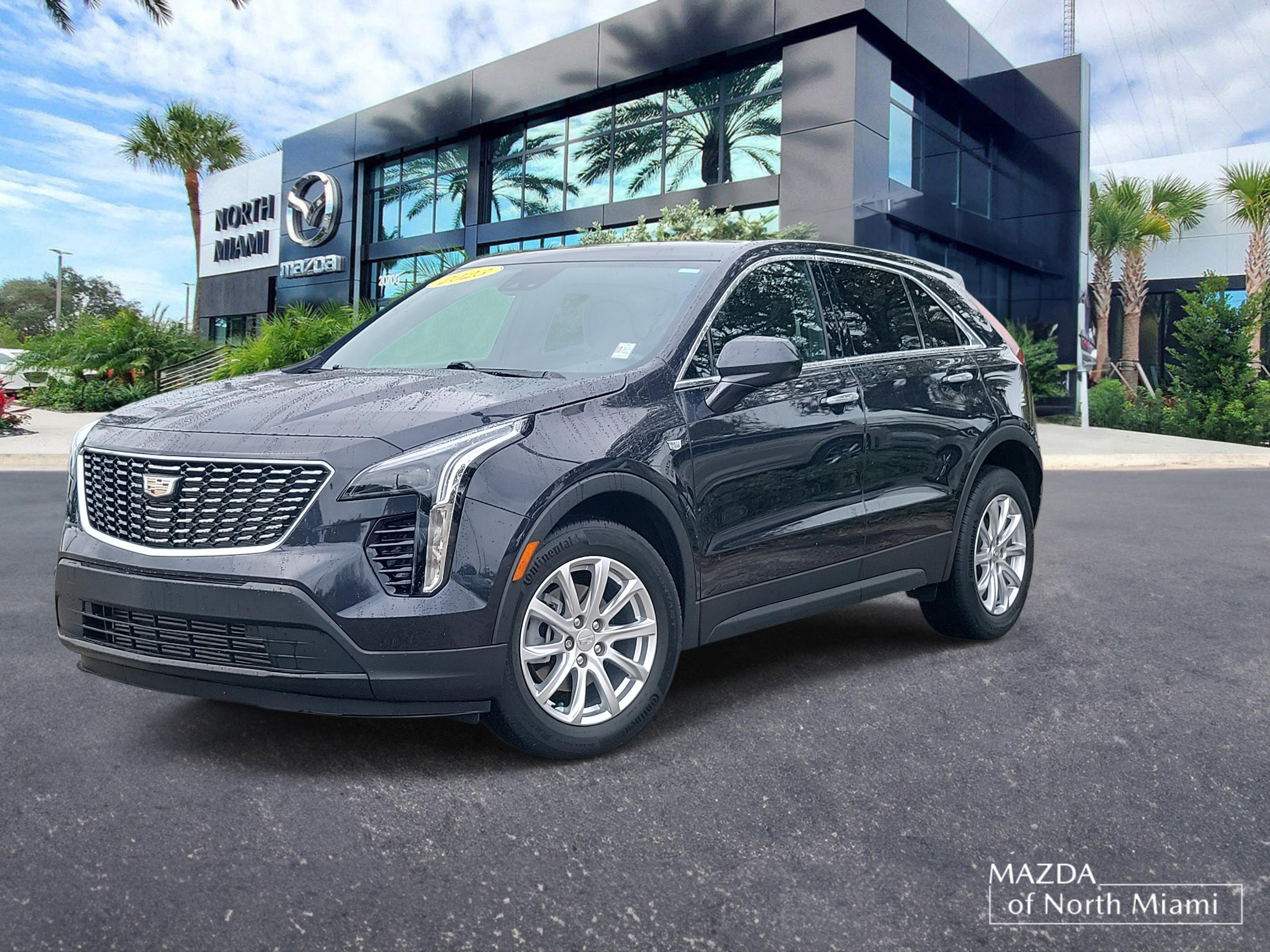 Cadillac Xt4 Luxury - Thumbnail 2