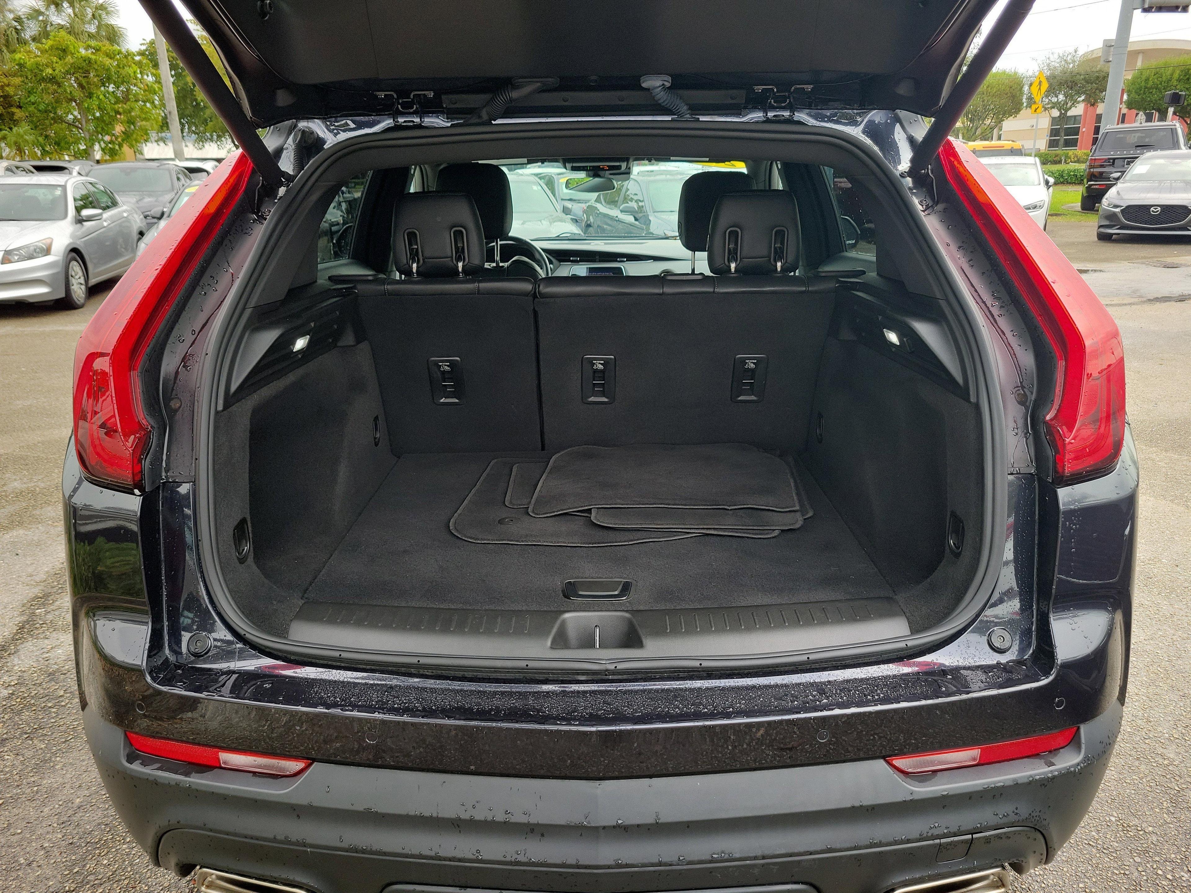Cadillac Xt4 Luxury - Thumbnail 6