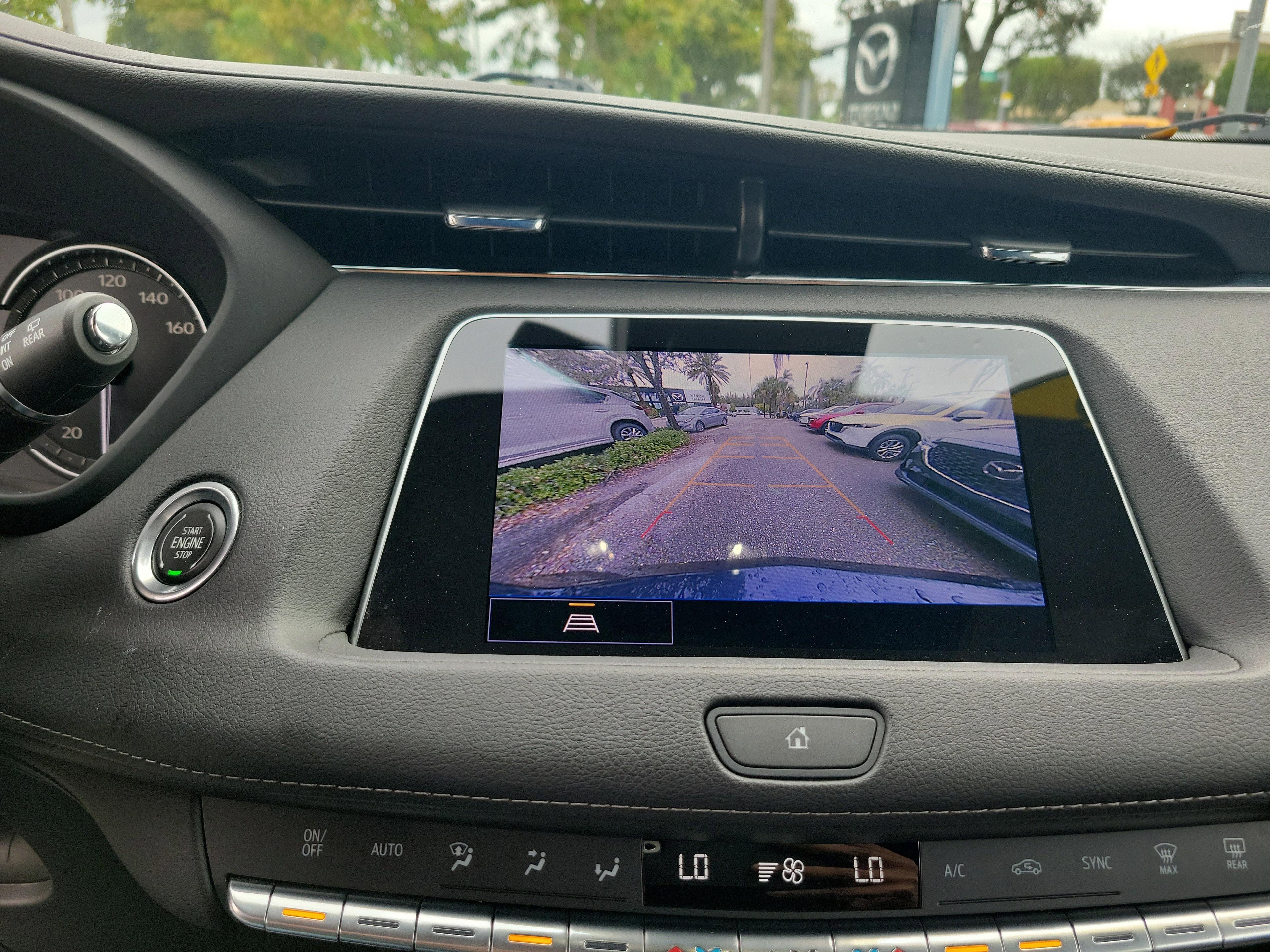 Cadillac Xt4 Luxury - Thumbnail 18