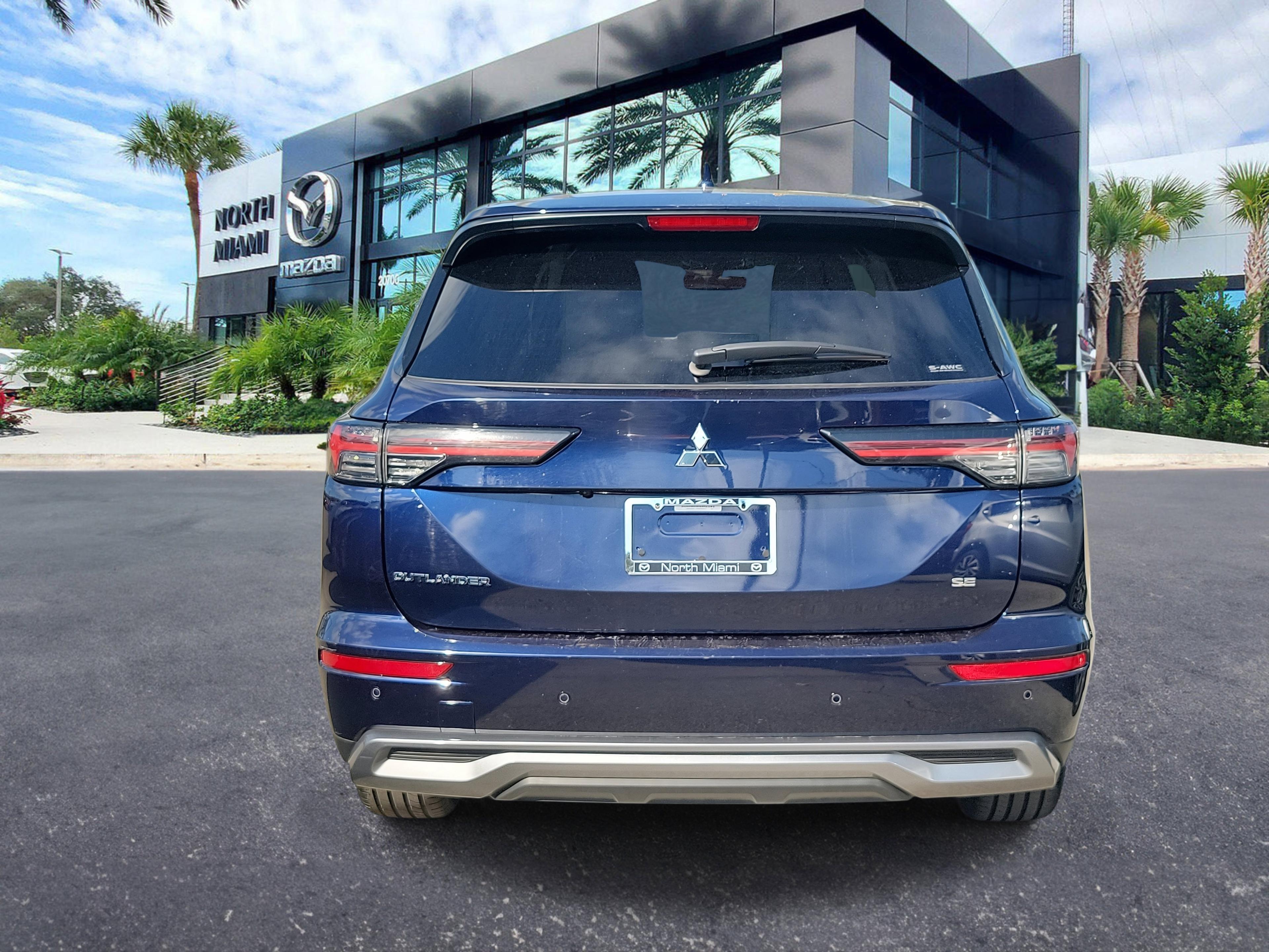 Mitsubishi Outlander - Thumbnail 5