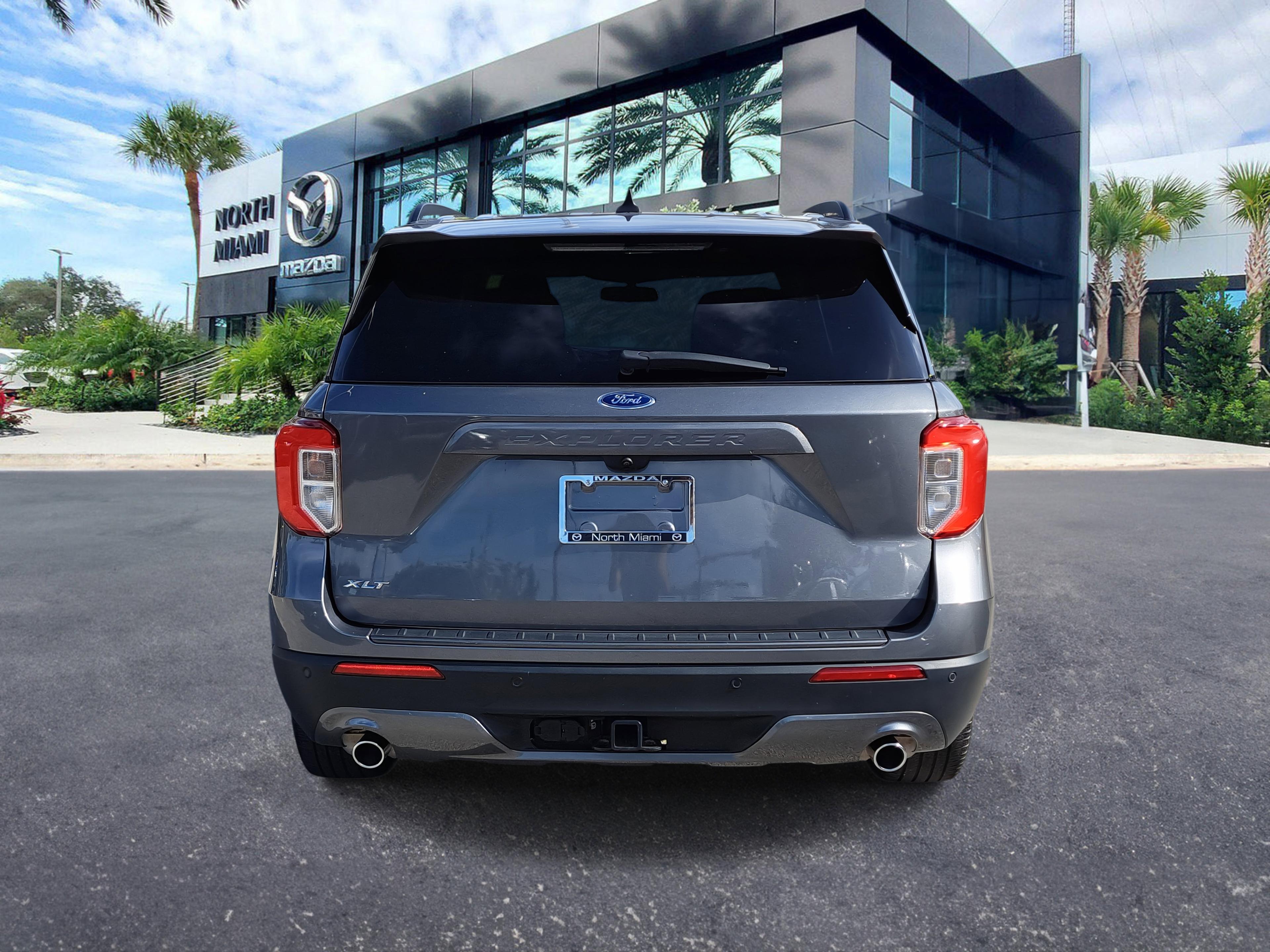 Ford Explorer Xlt - Thumbnail 5