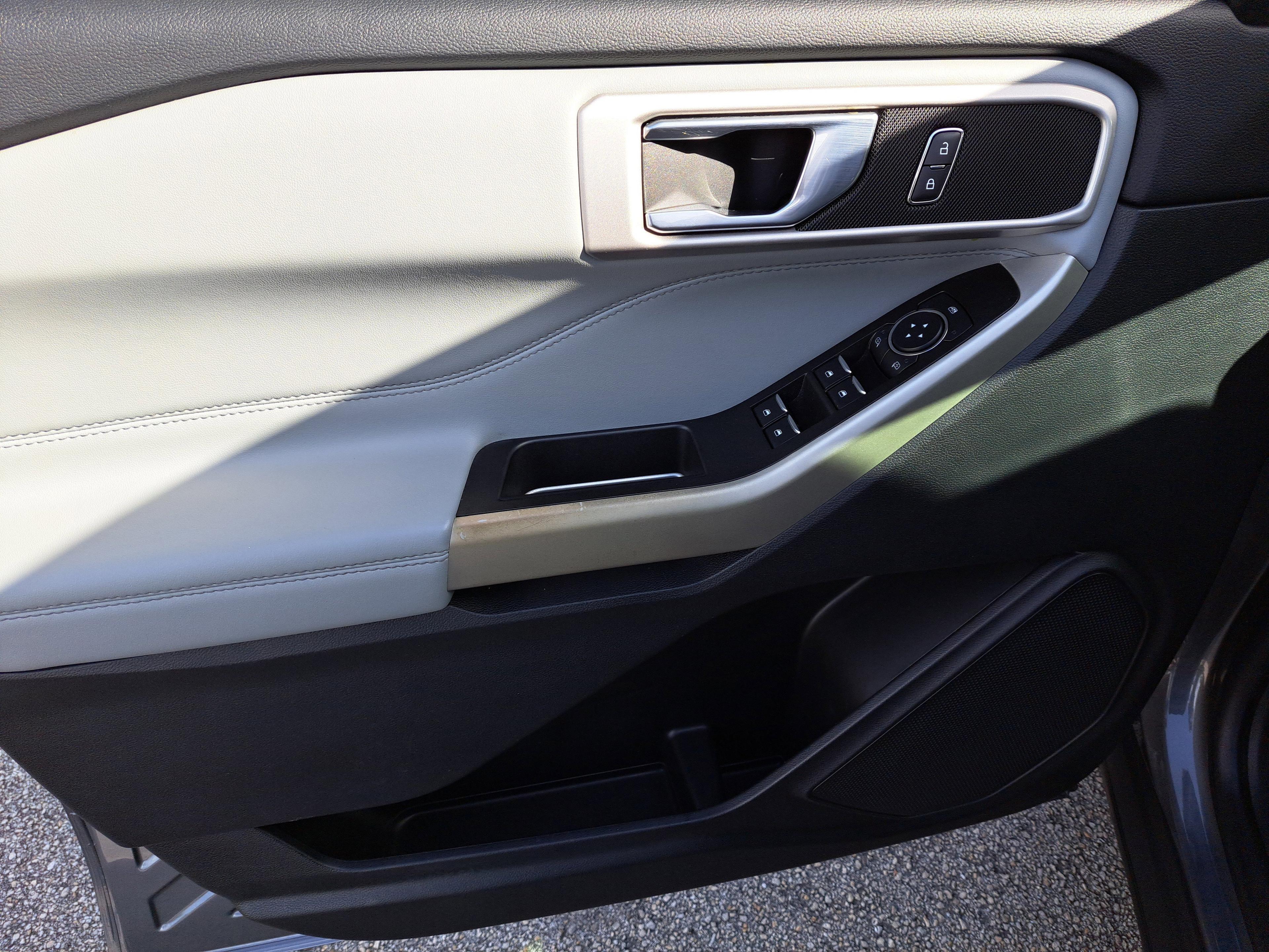 Ford Explorer Xlt - Thumbnail 13