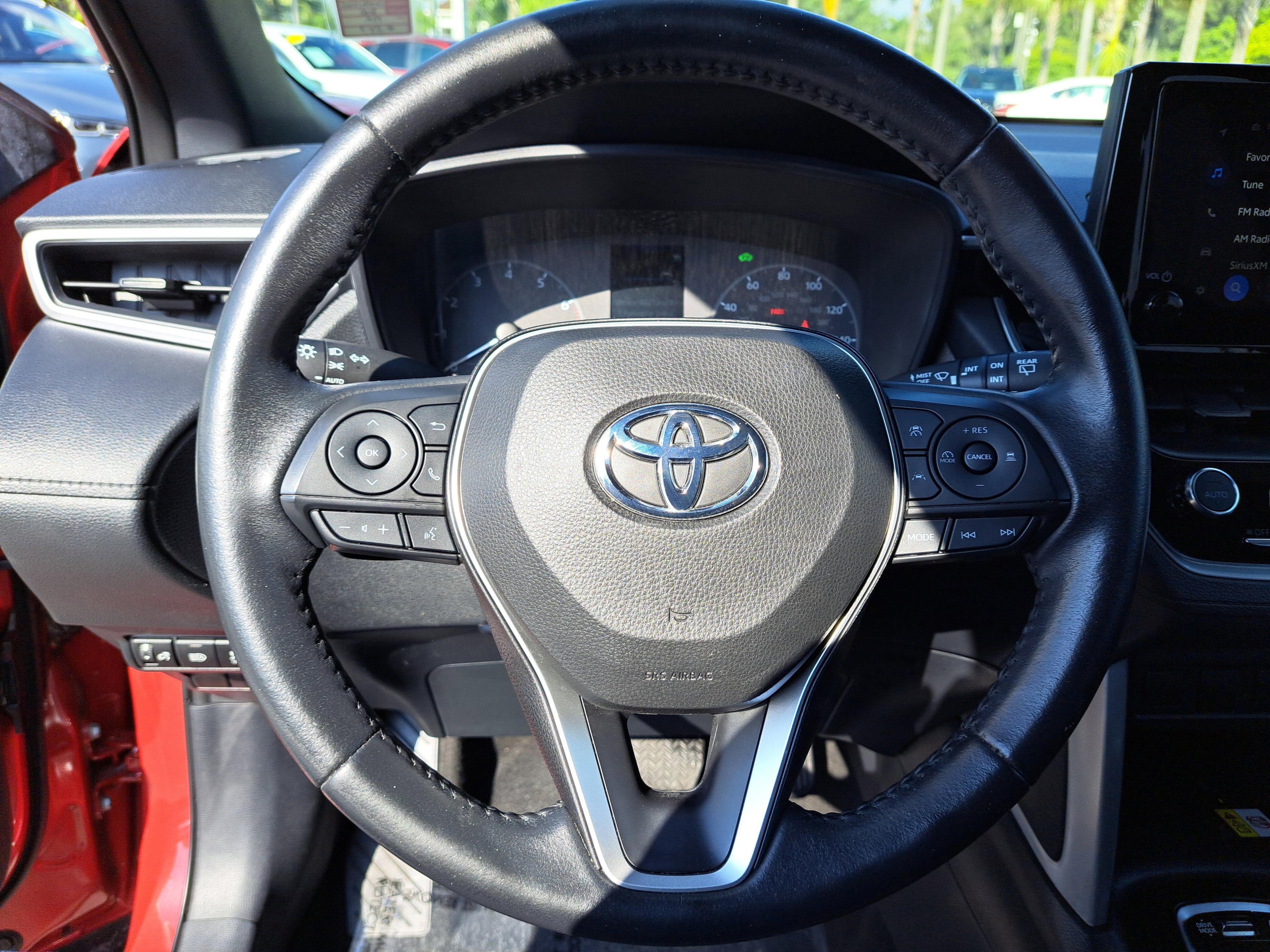 Toyota Corolla Cross Hybrid Se - Thumbnail 12