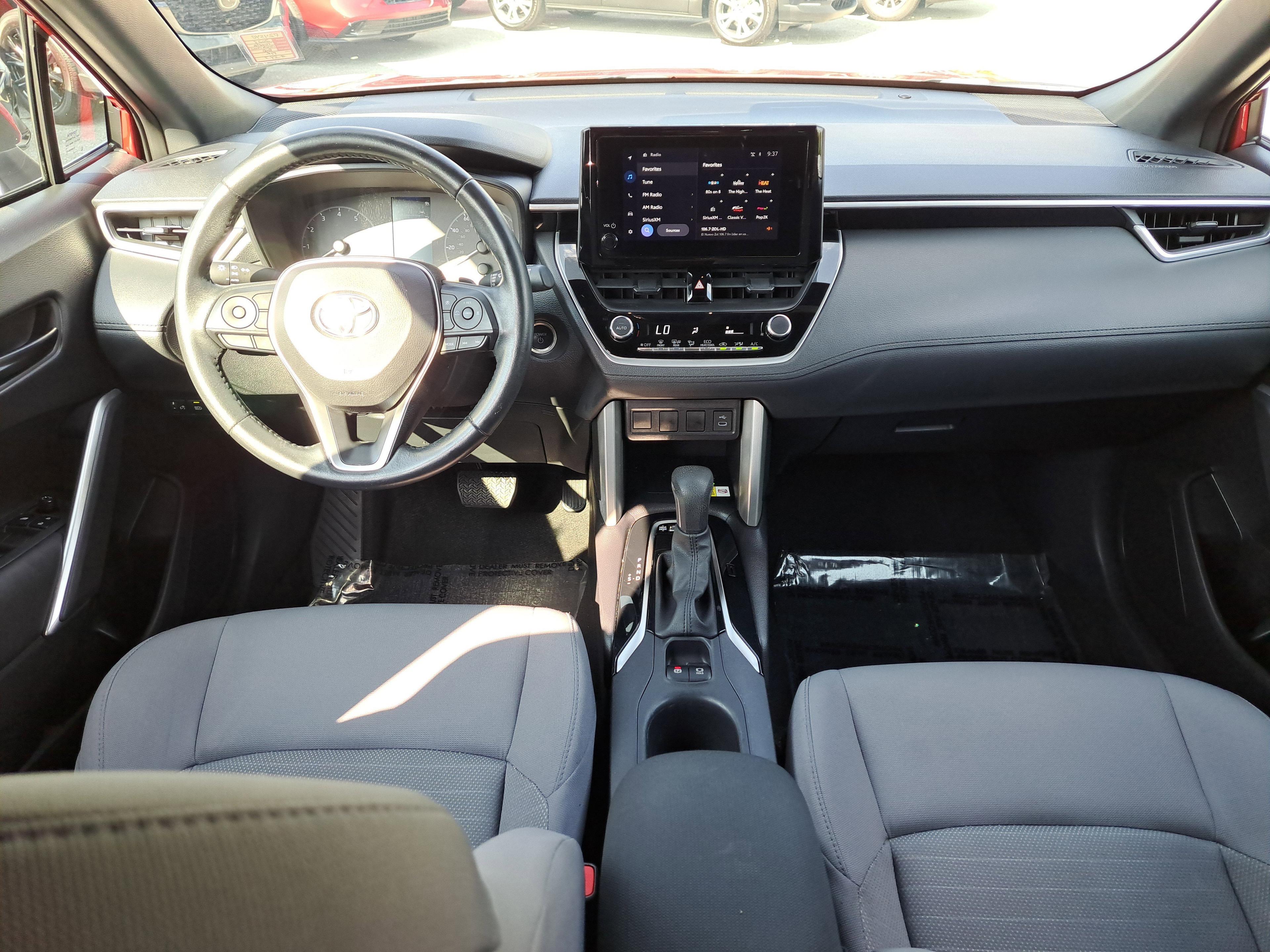 Toyota Corolla Cross Hybrid Se - Thumbnail 8