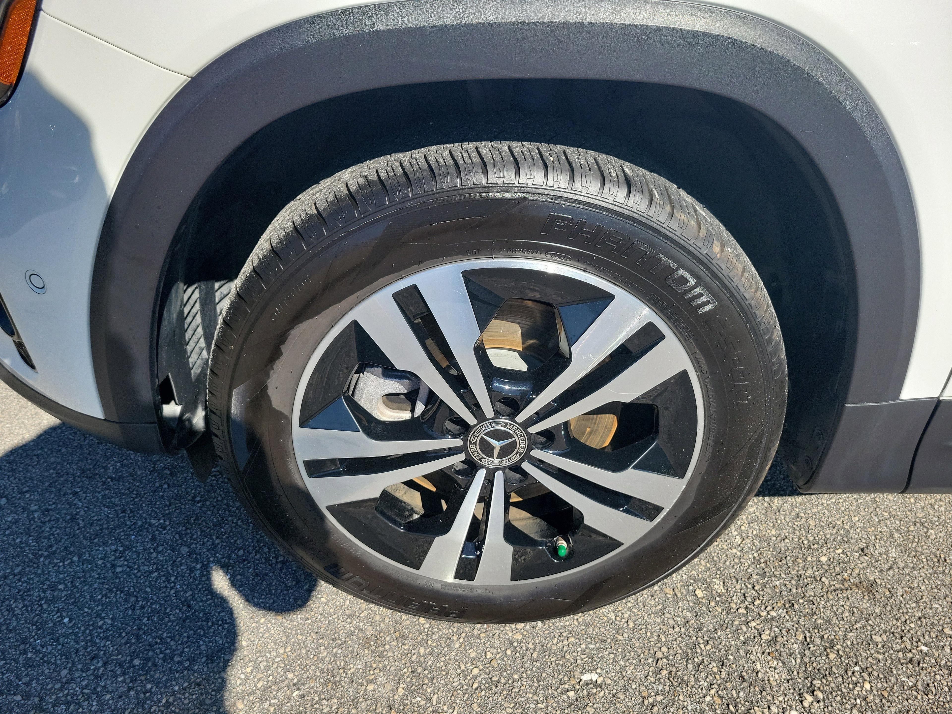 Mercedes-Benz Glb 250 - Thumbnail 19