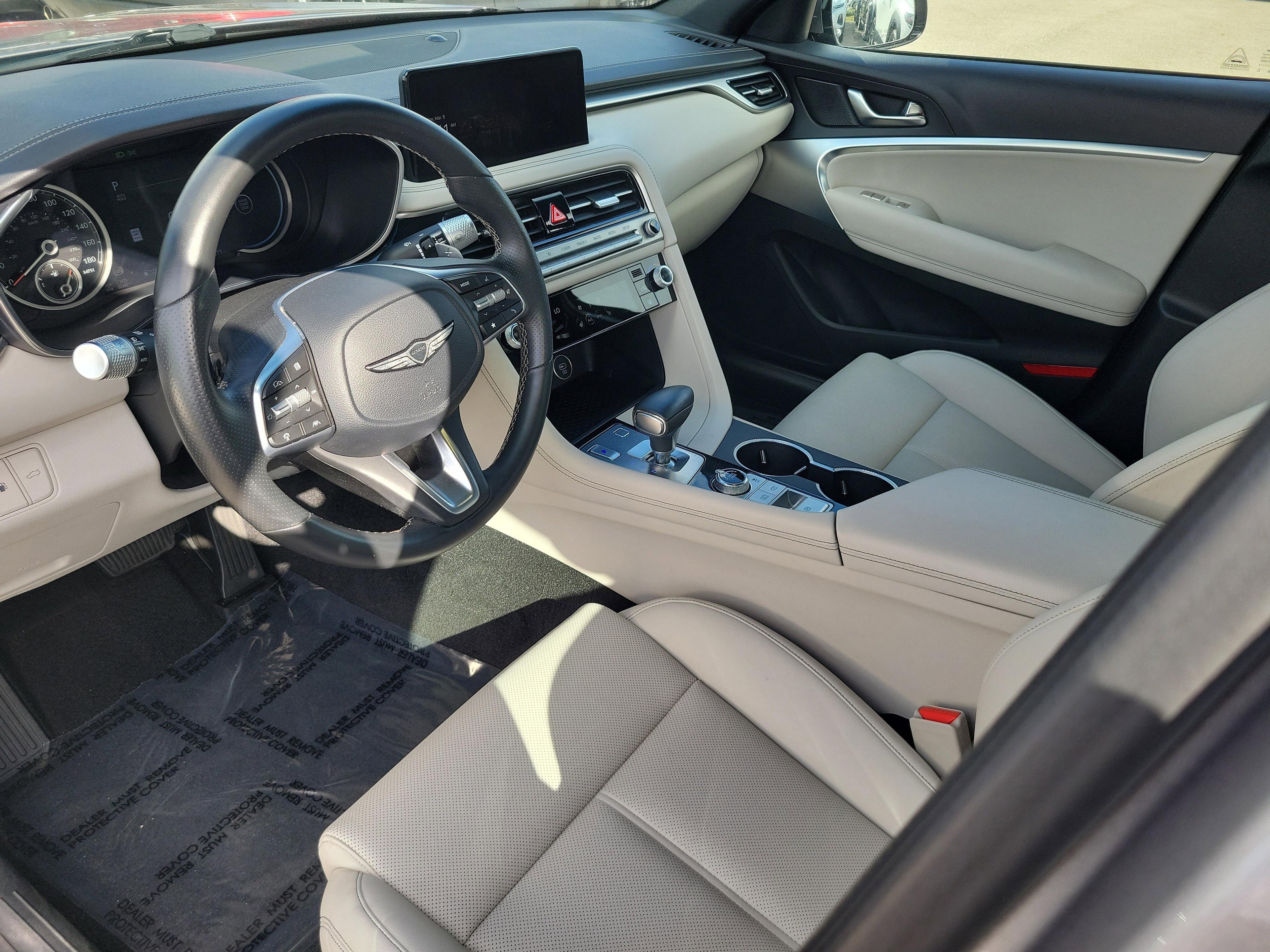 Genesis G70 2.5T - Thumbnail 11