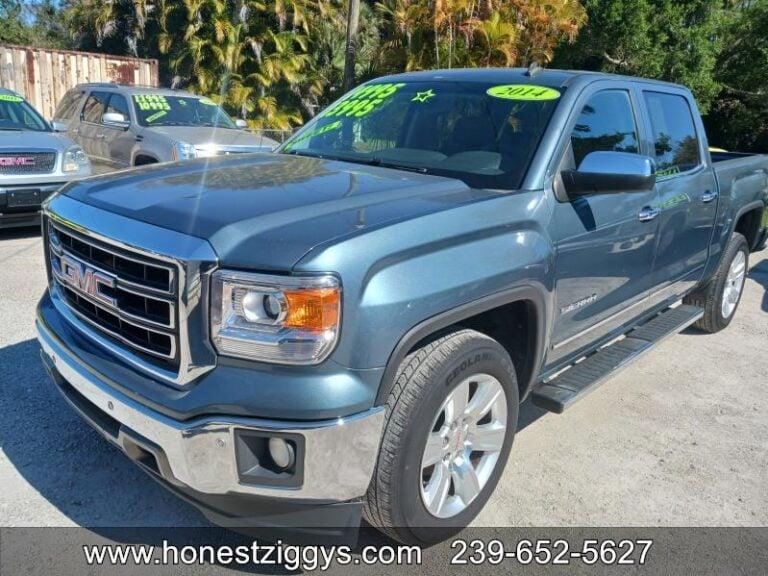 Ford Explorer Xlt - Thumbnail 3