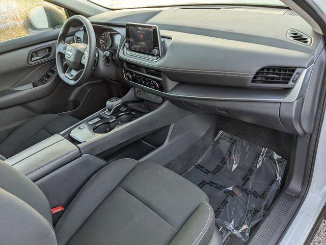 Nissan Rogue S - Thumbnail 13