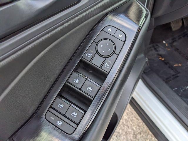 Nissan Rogue S - Thumbnail 19