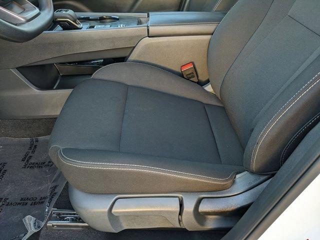 Nissan Rogue S - Thumbnail 17