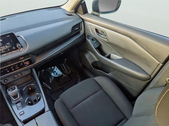 Nissan Rogue S - Thumbnail 14