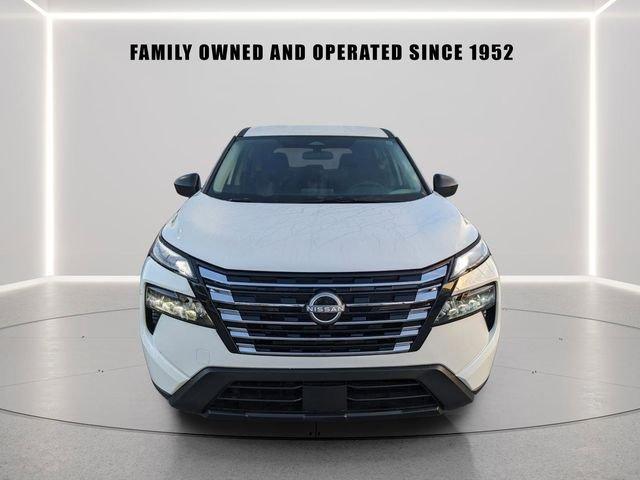 Nissan Rogue S - Thumbnail 6