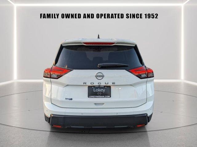 Nissan Rogue S - Thumbnail 5