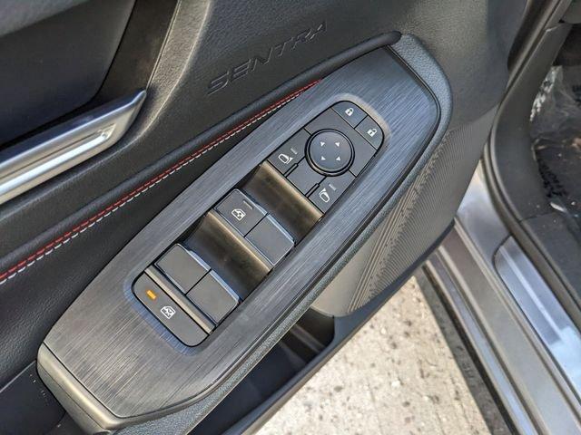 Nissan Sentra Sr - Thumbnail 17