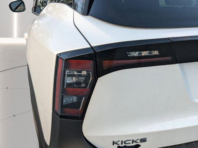 Nissan Kicks Sr - Thumbnail 8