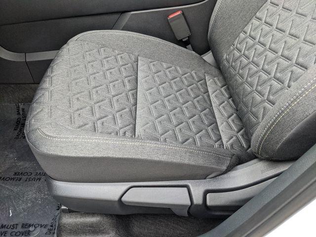 Nissan Kicks Sv - Thumbnail 16