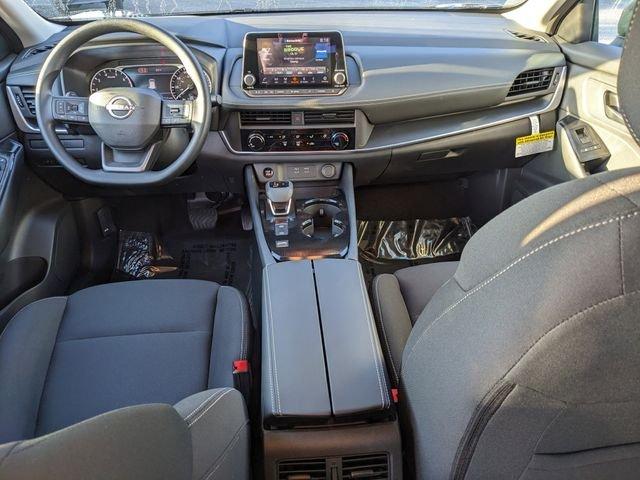 Nissan Rogue S - Thumbnail 9