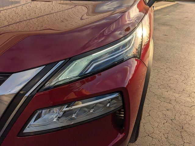 Nissan Rogue Platinum - Thumbnail 7