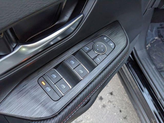 Nissan Kicks Sr - Thumbnail 11