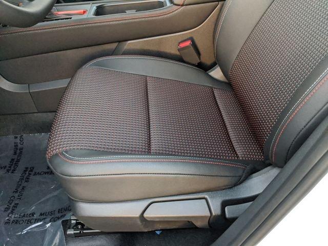 Nissan Kicks Sr - Thumbnail 14