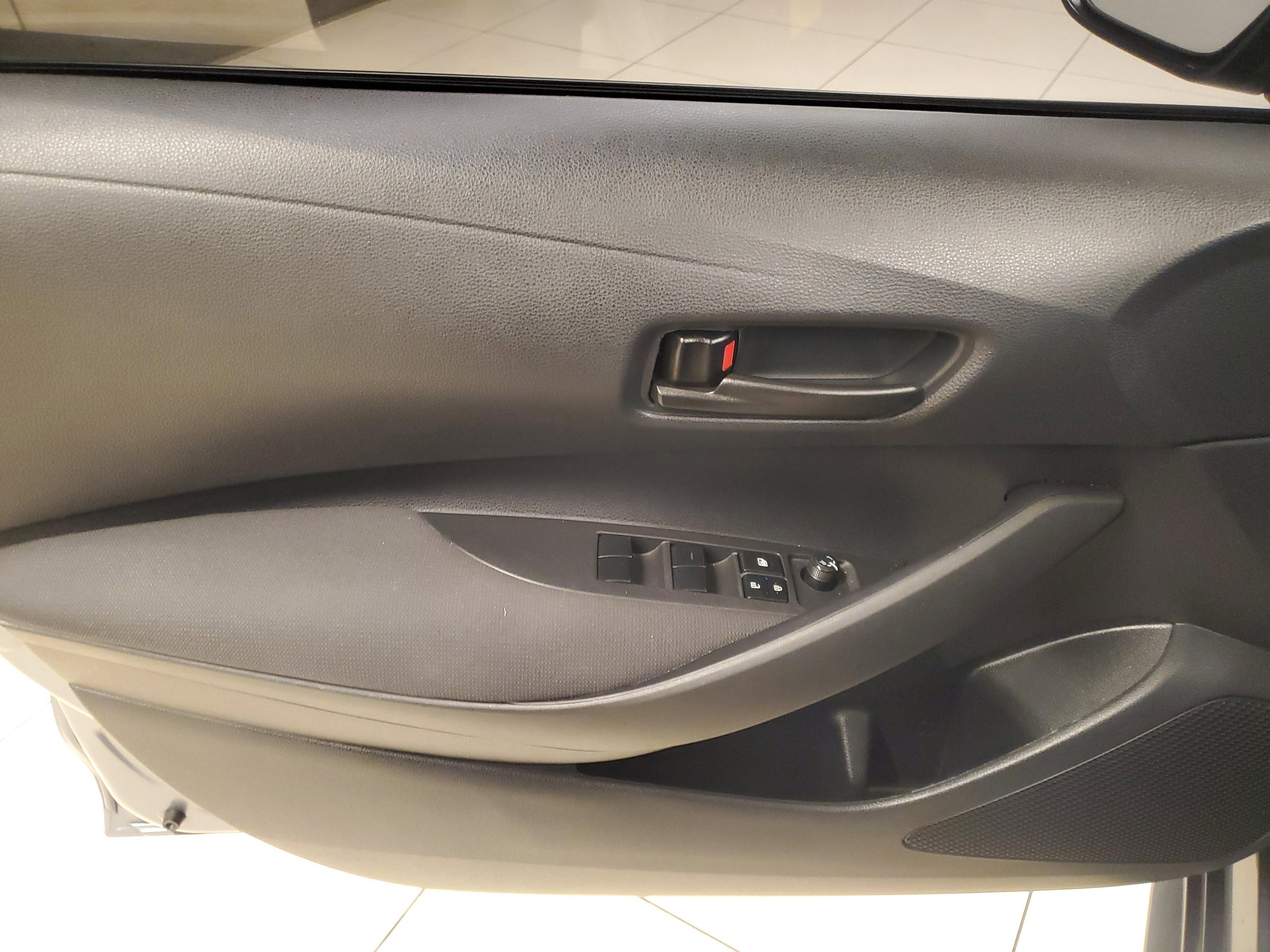 Toyota Corolla Le Fwd - Thumbnail 18