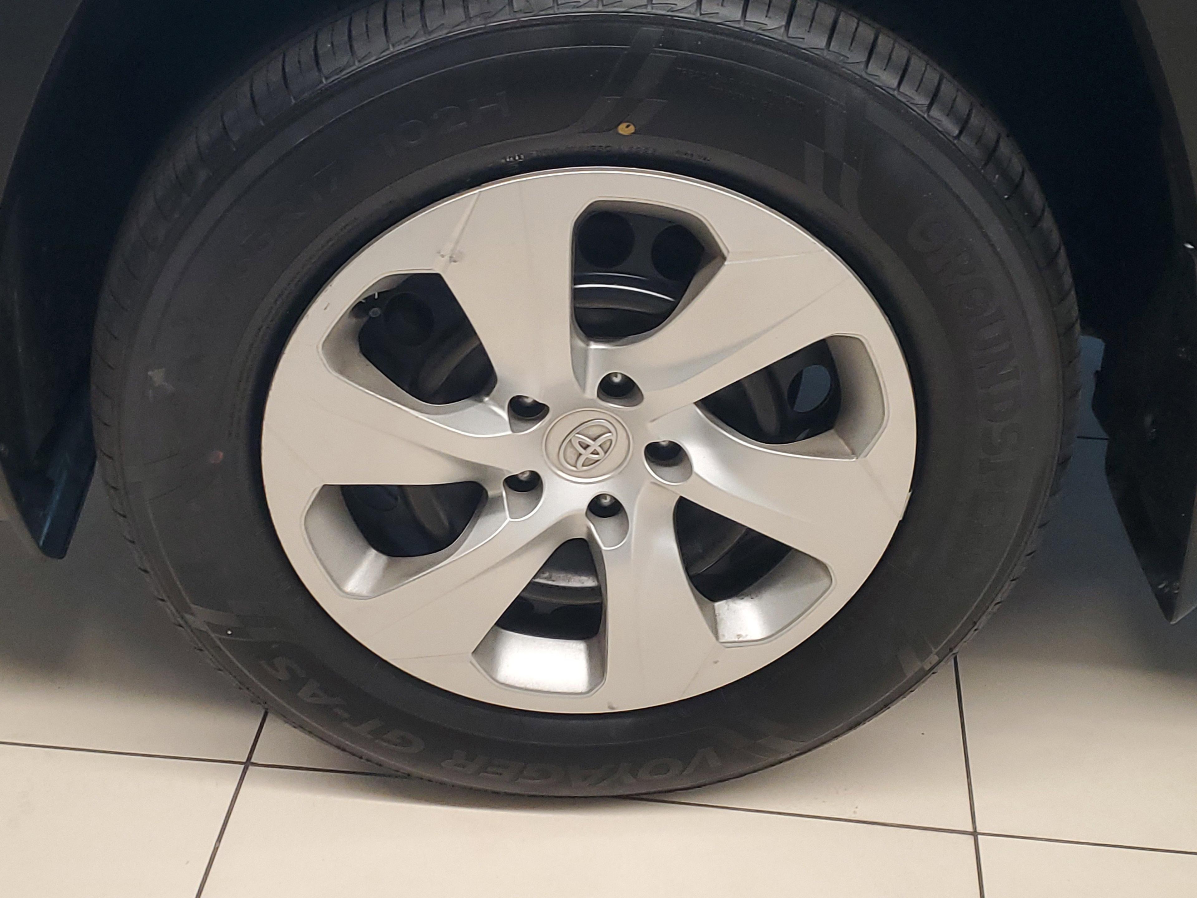 Toyota Rav4 Le Fwd - Thumbnail 5