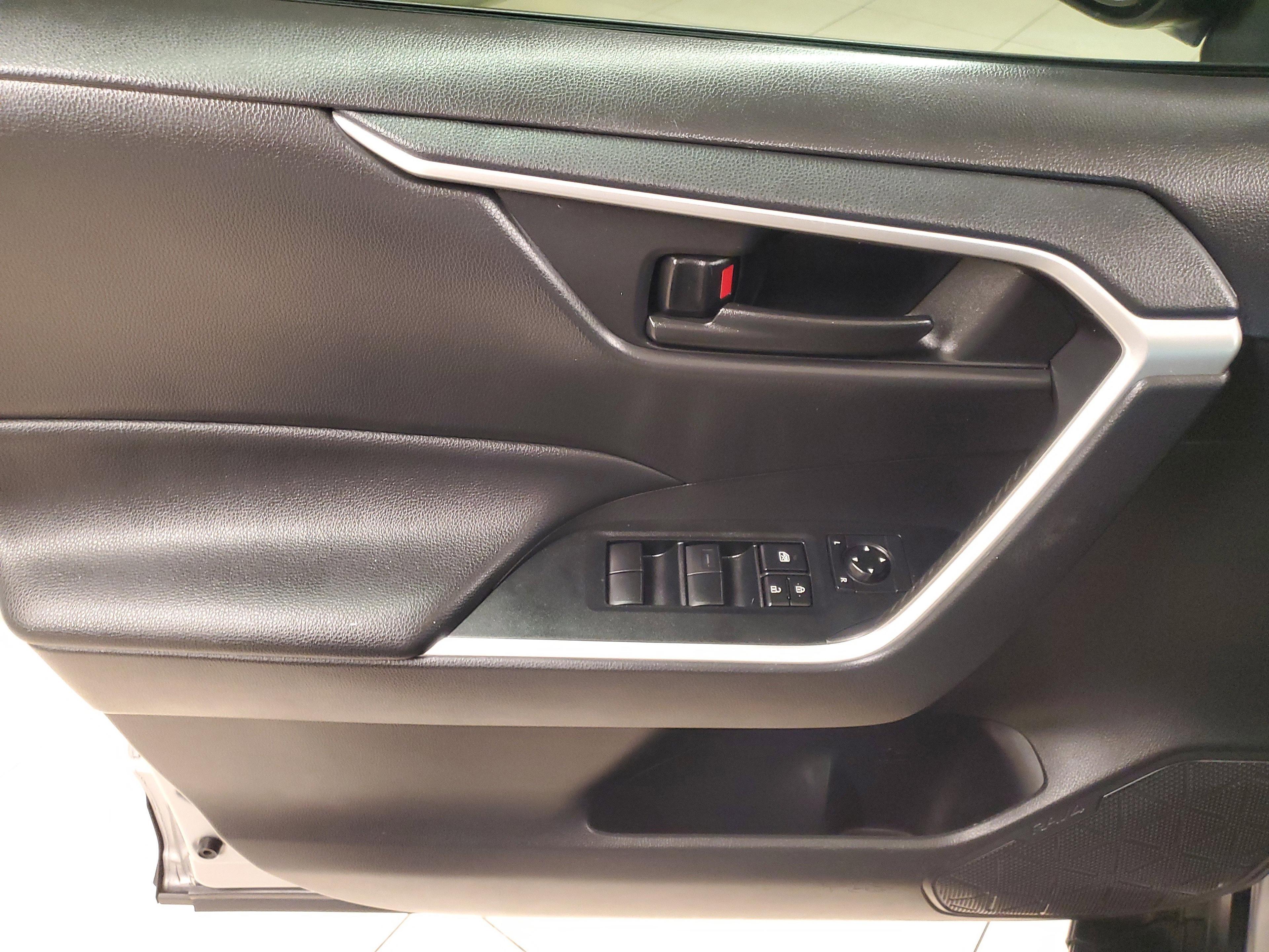 Toyota Rav4 Le Fwd - Thumbnail 18