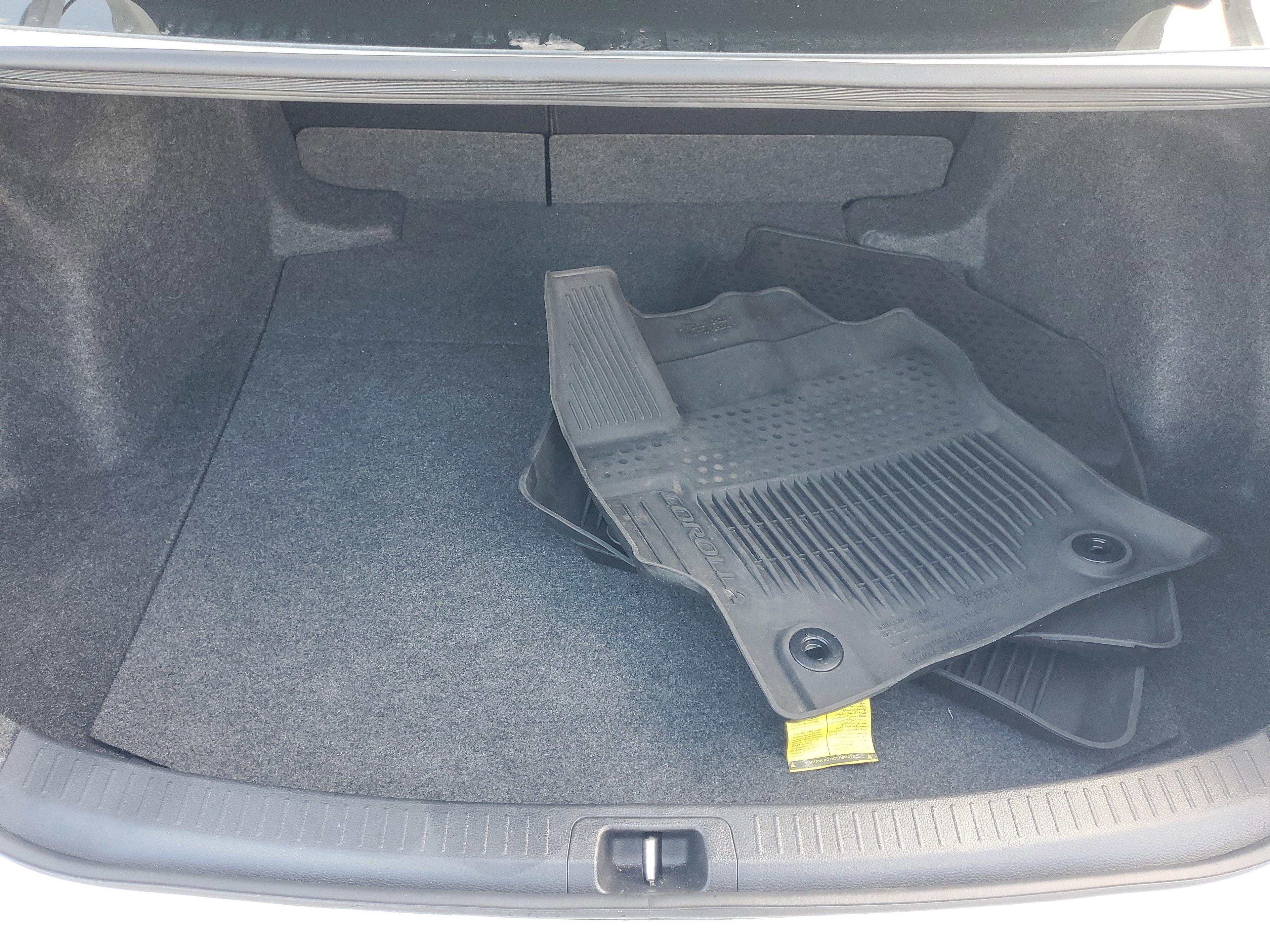 Toyota Corolla Le Fwd - Thumbnail 8