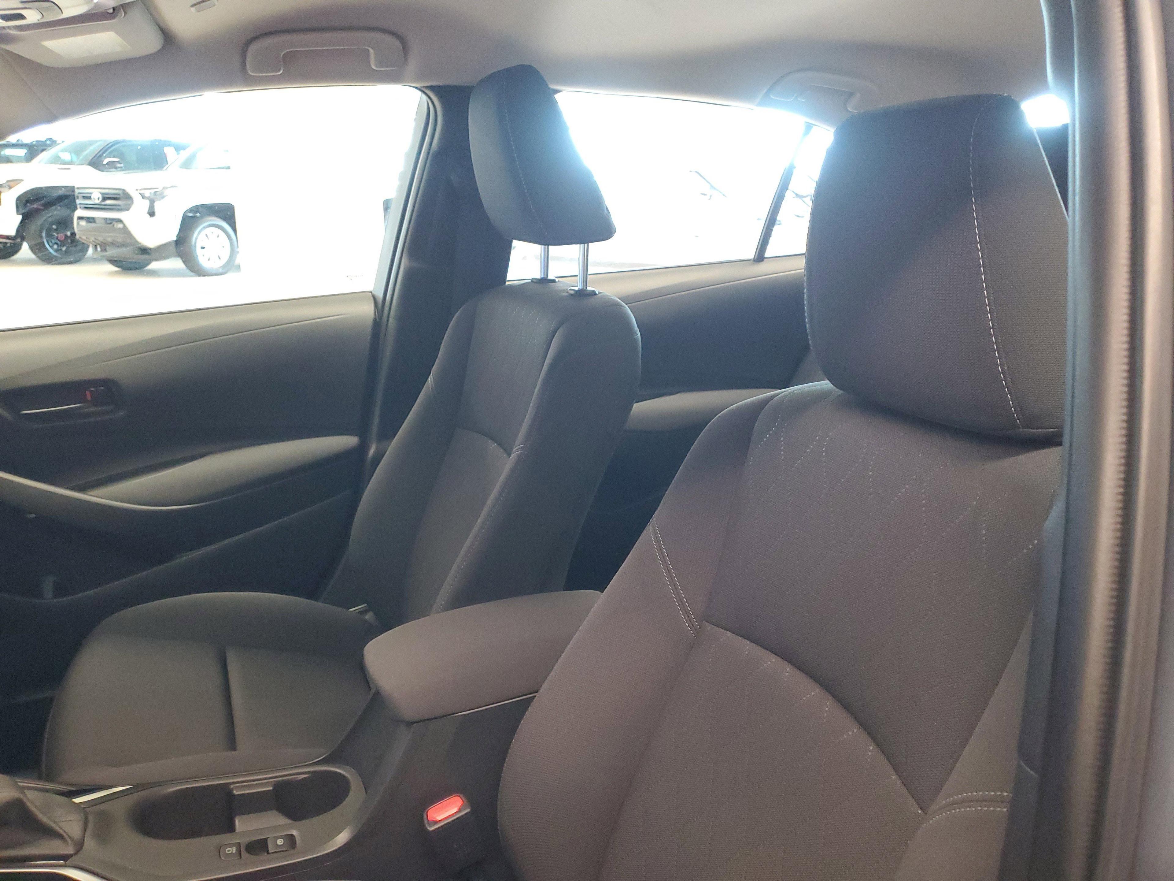 Toyota Corolla Le Fwd Sedan | Miami, Fl - Thumbnail 17