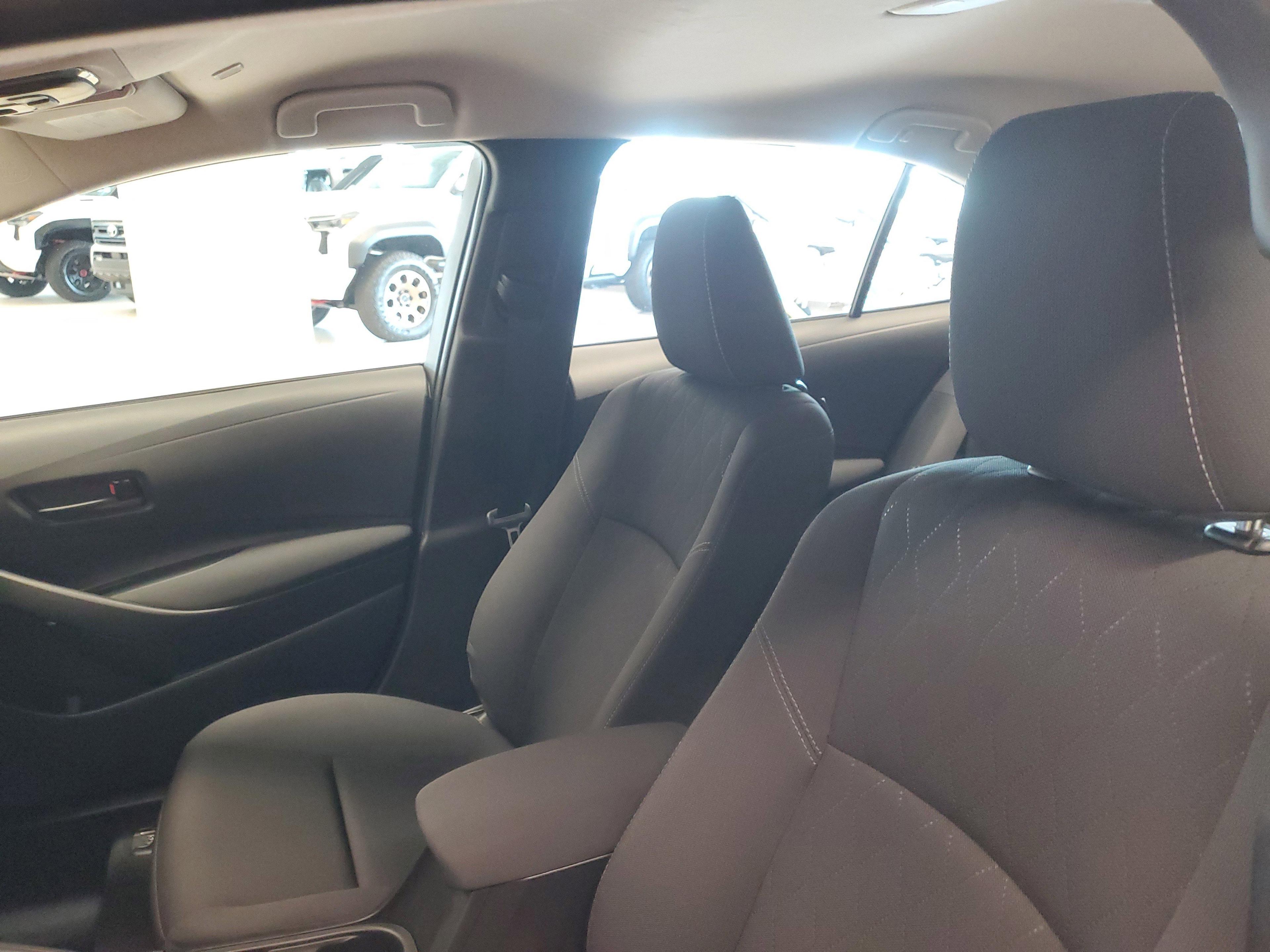 Toyota Corolla Le Fwd - Thumbnail 17