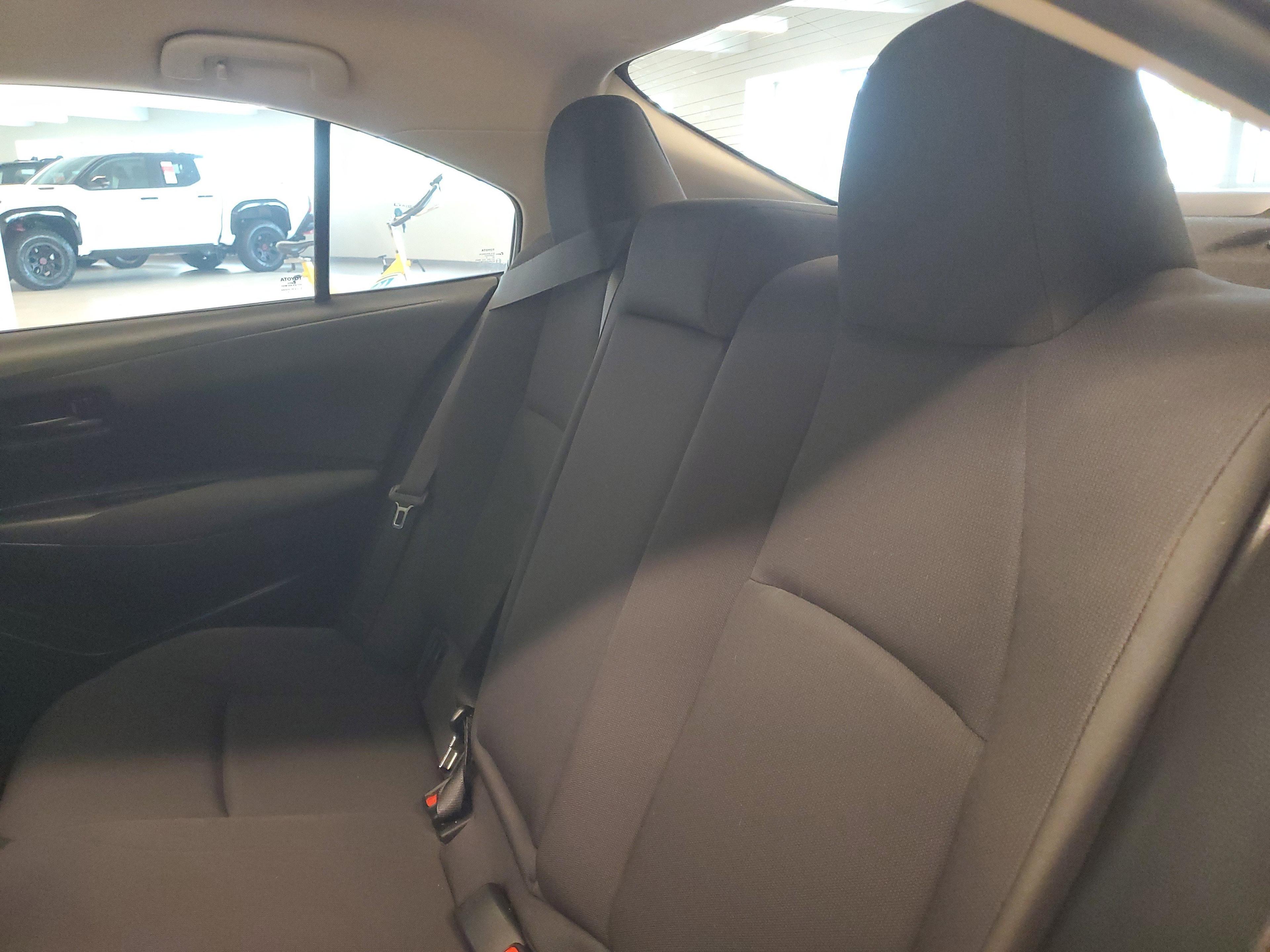 Toyota Corolla Le Fwd Sedan | Miami, Fl - Thumbnail 13