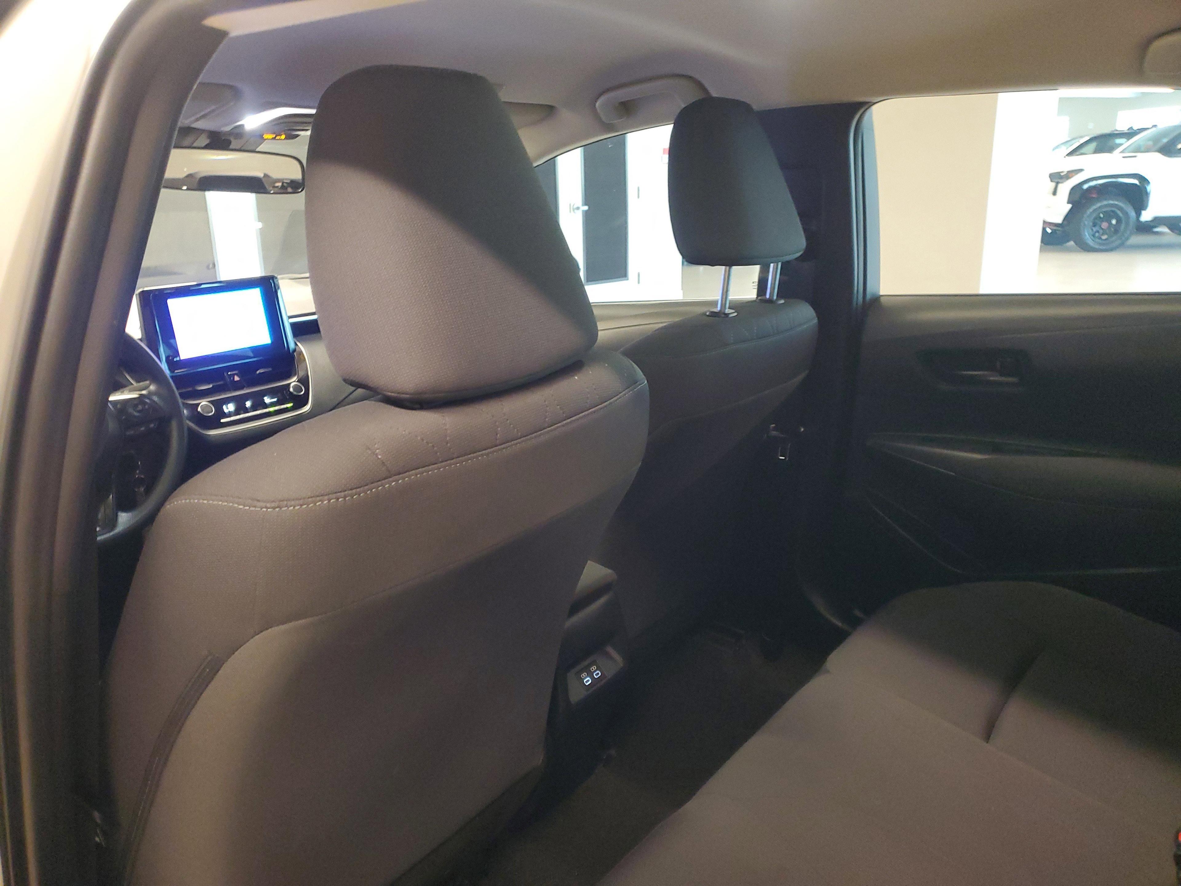 Toyota Corolla Le Fwd Sedan | Miami, Fl - Thumbnail 12