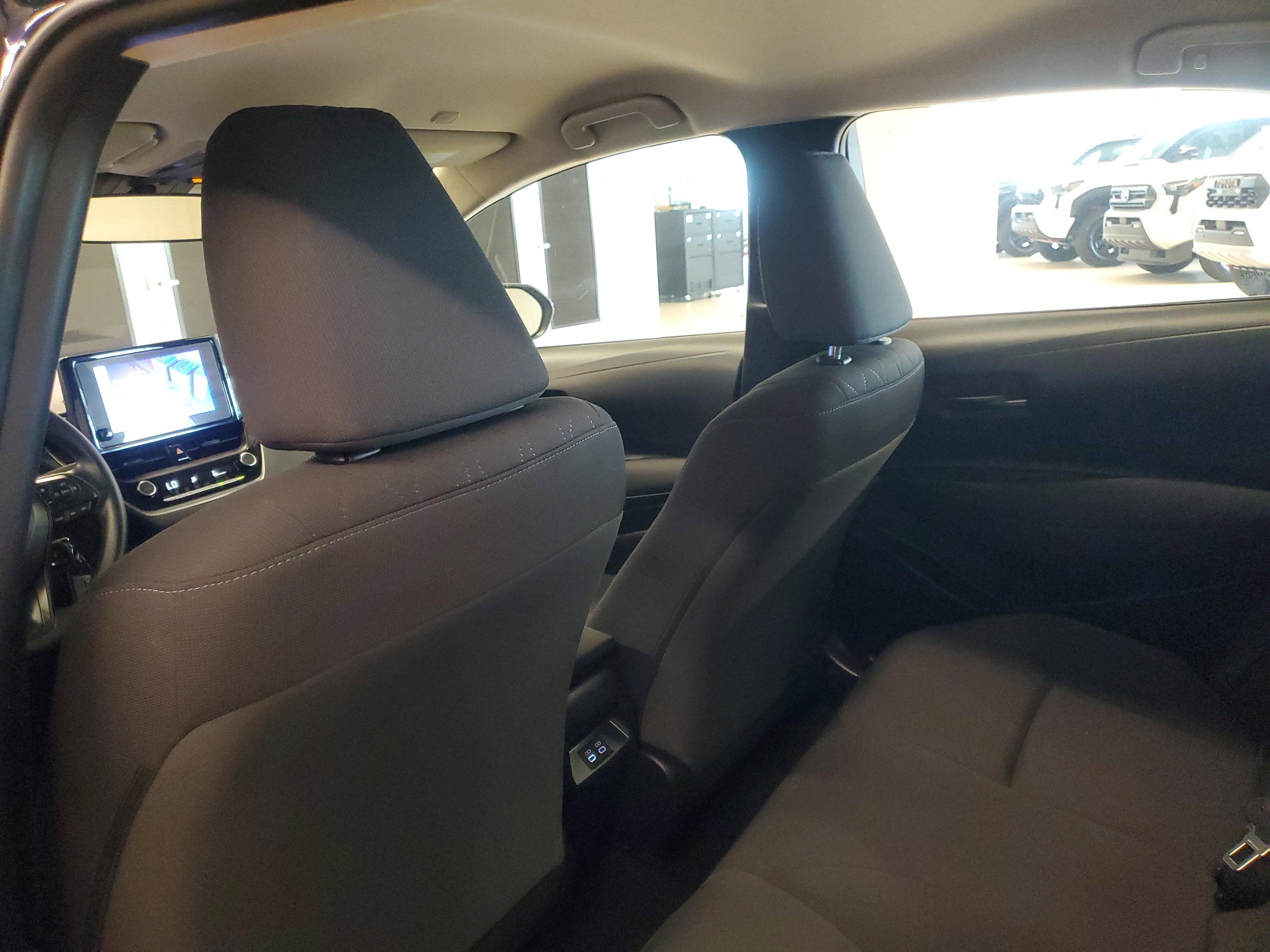 Toyota Corolla Le Fwd - Thumbnail 12