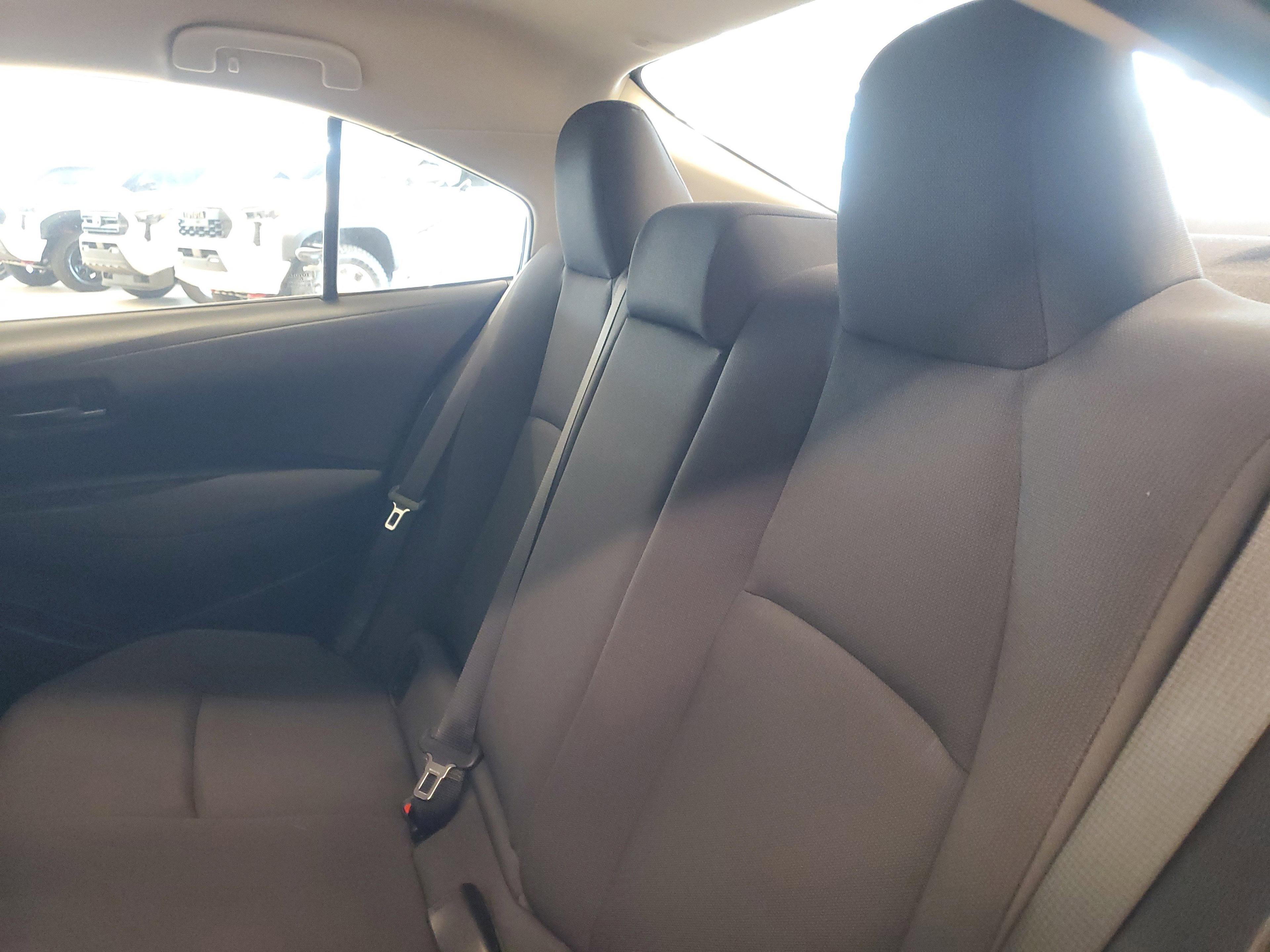 Toyota Corolla Le Fwd - Thumbnail 13