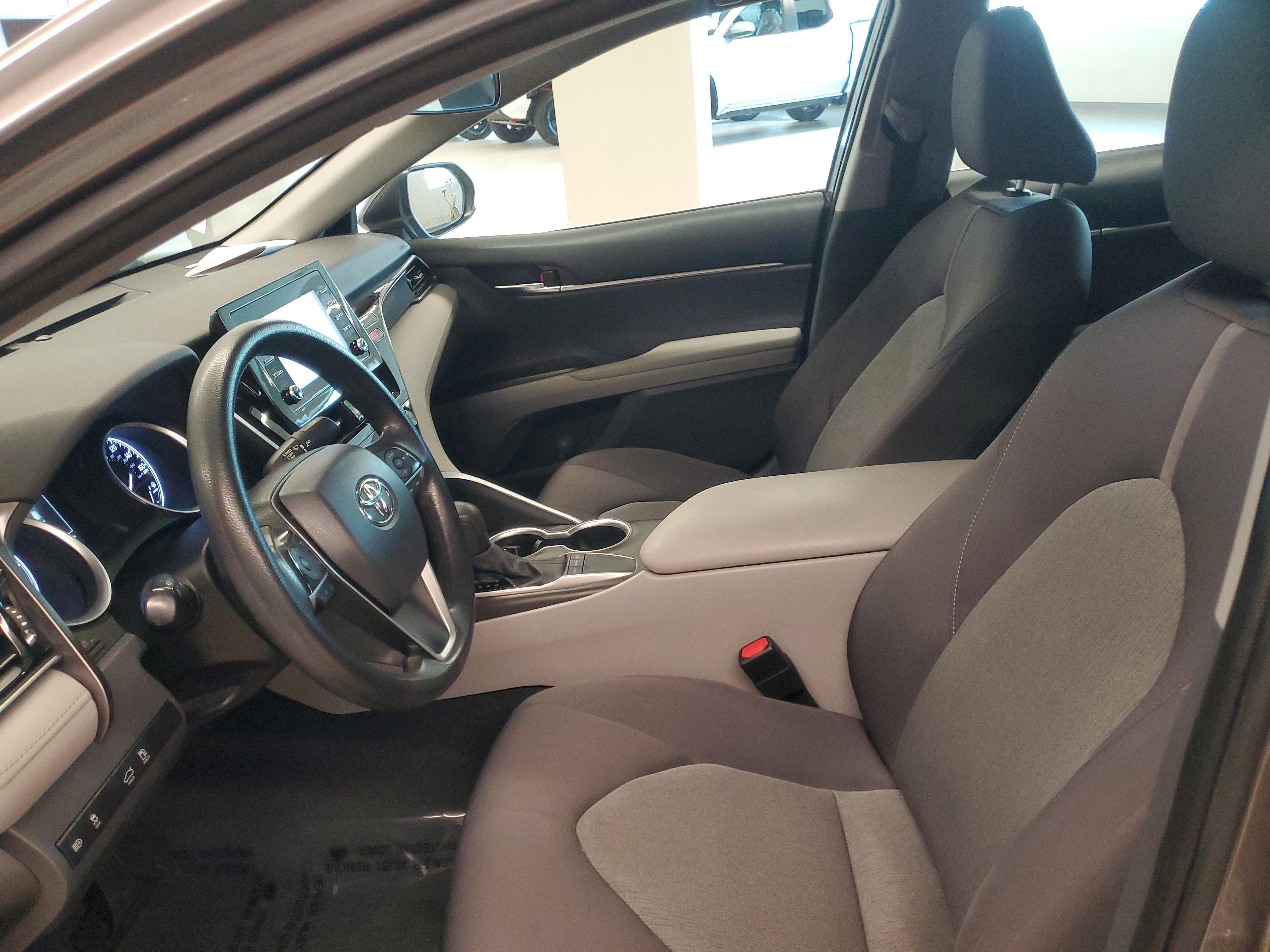 Toyota Camry Le Fwd Sedan | Miami, Fl - Thumbnail 15