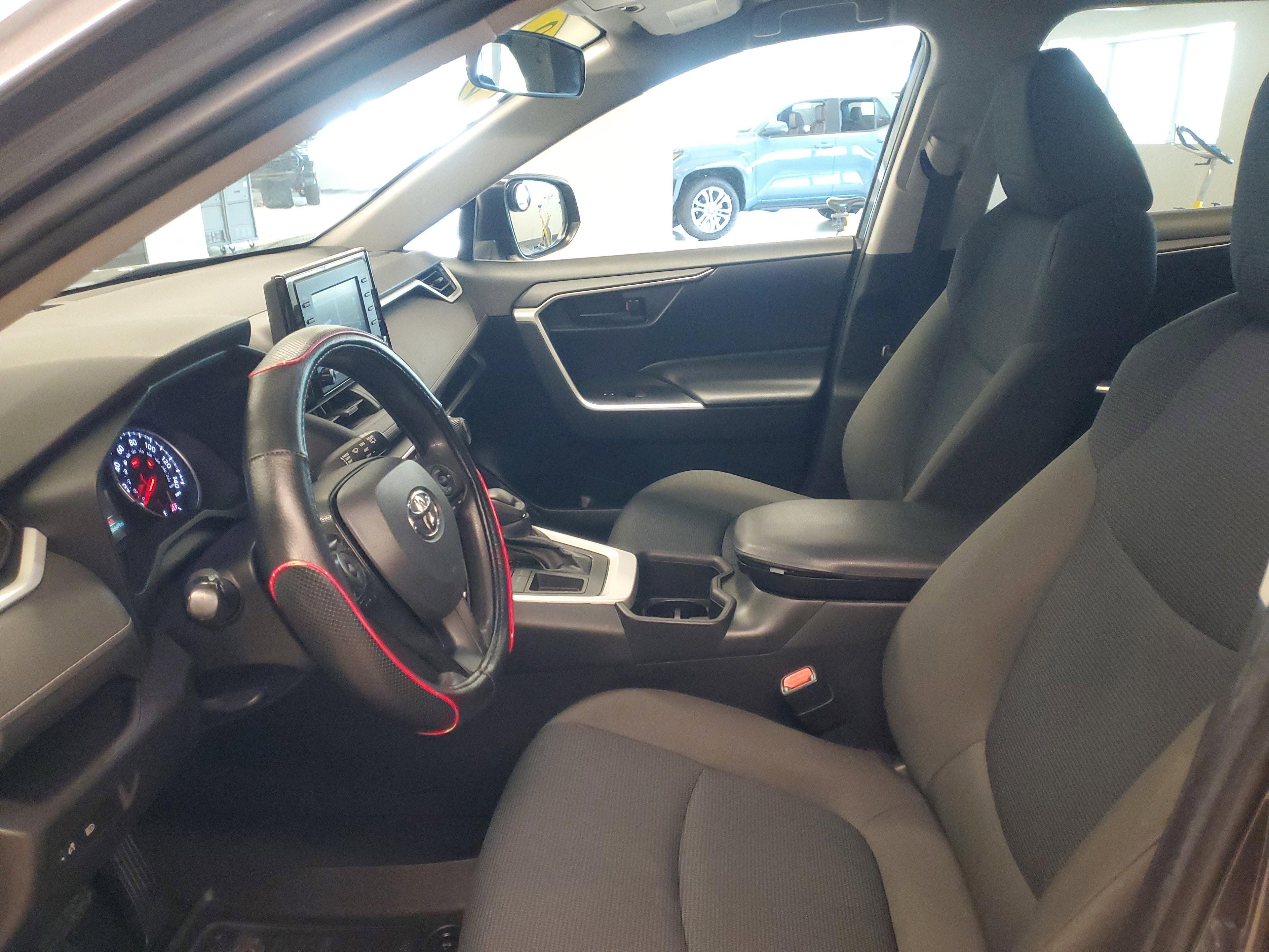 Toyota Rav4 Le Fwd - Thumbnail 15