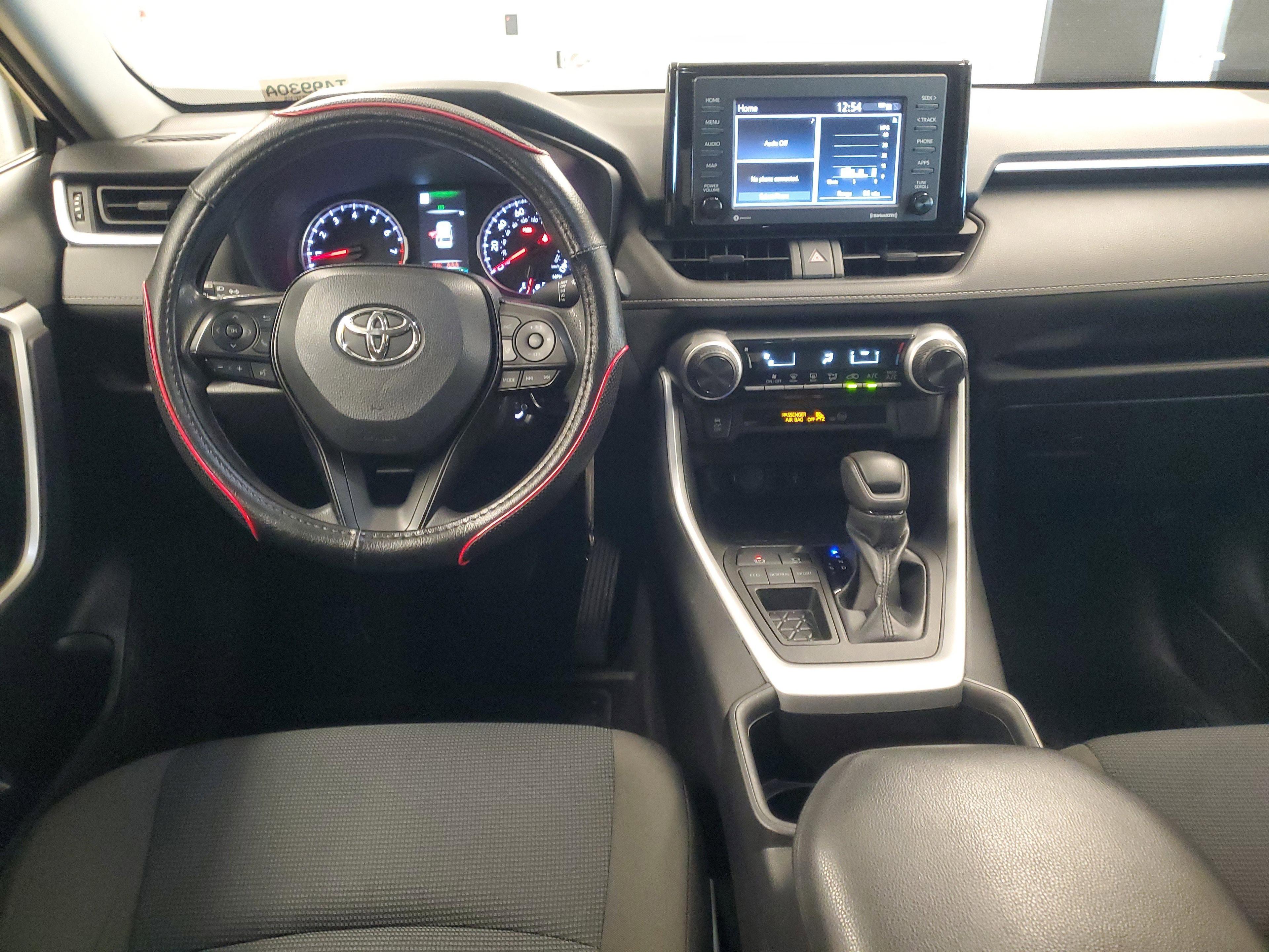 Toyota Rav4 Le Fwd - Thumbnail 10