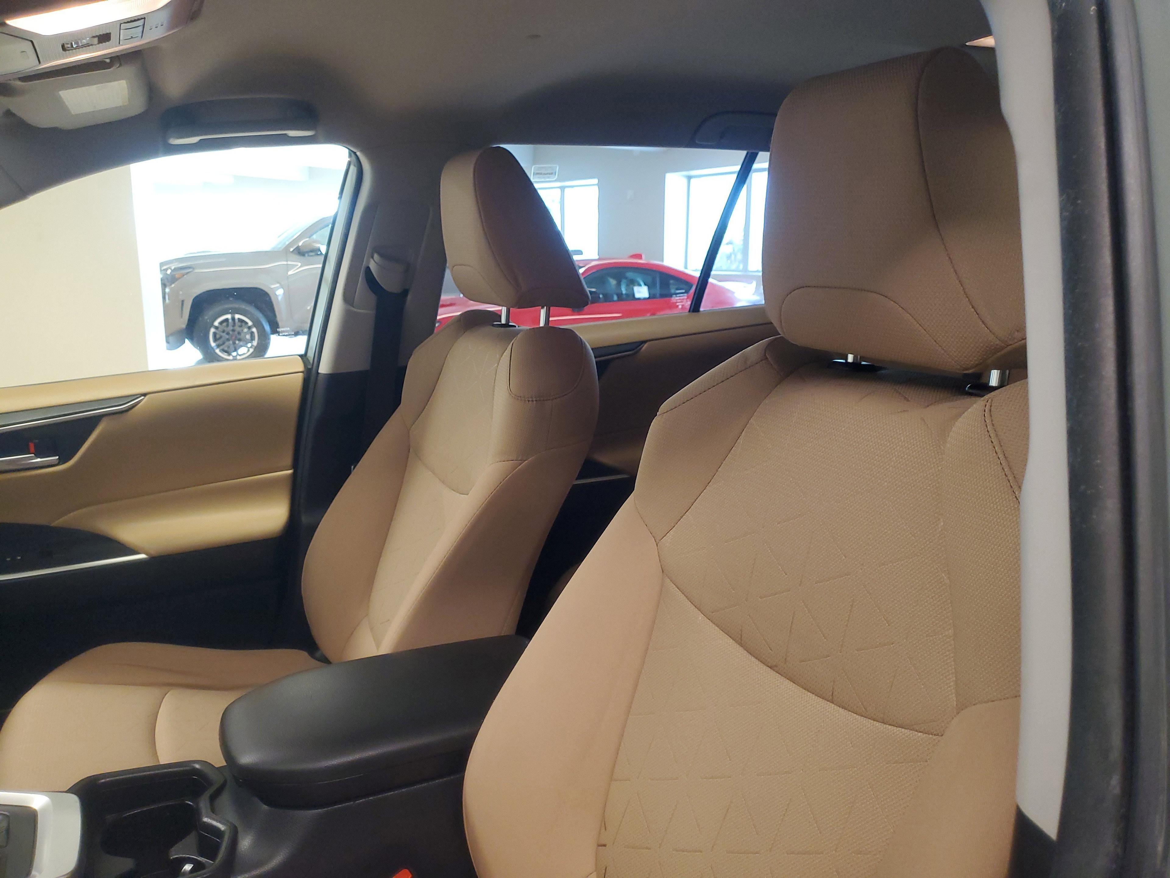 Toyota Rav4 Xle Fwd - Thumbnail 17