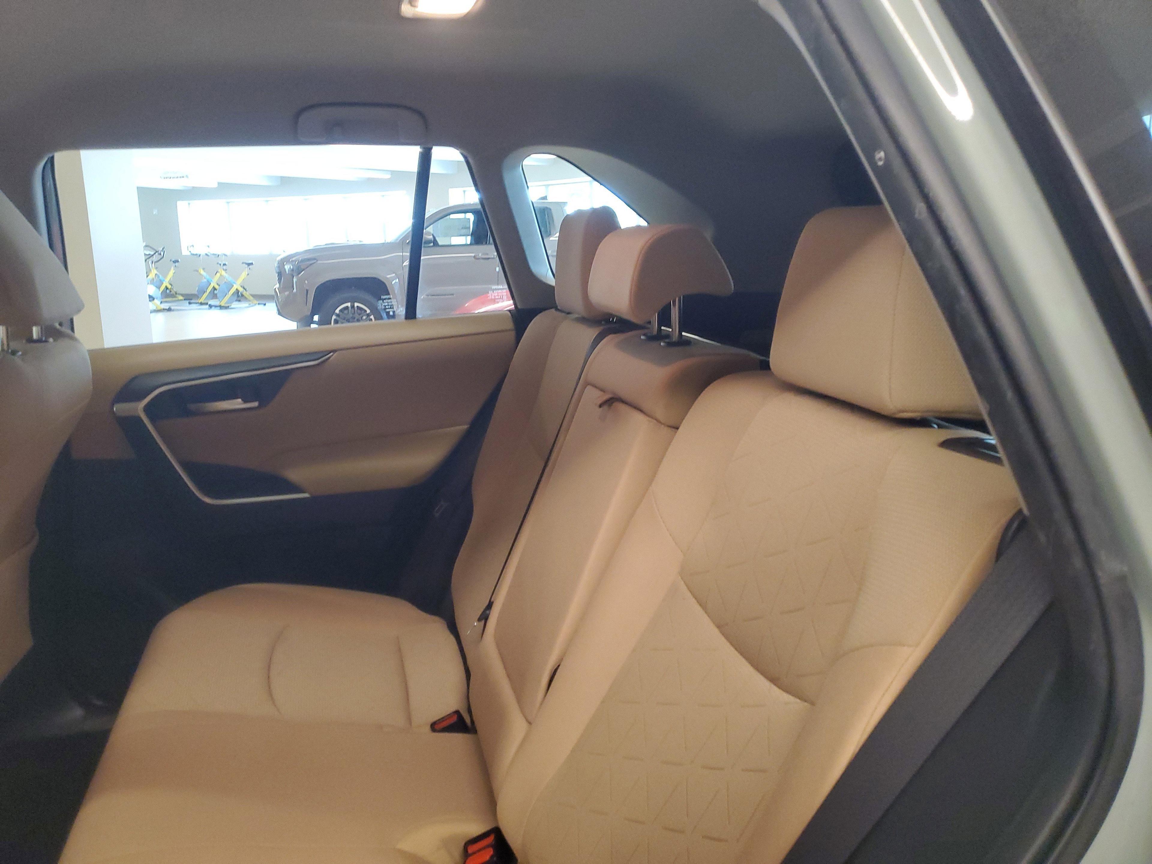 Toyota Rav4 Xle Fwd - Thumbnail 13