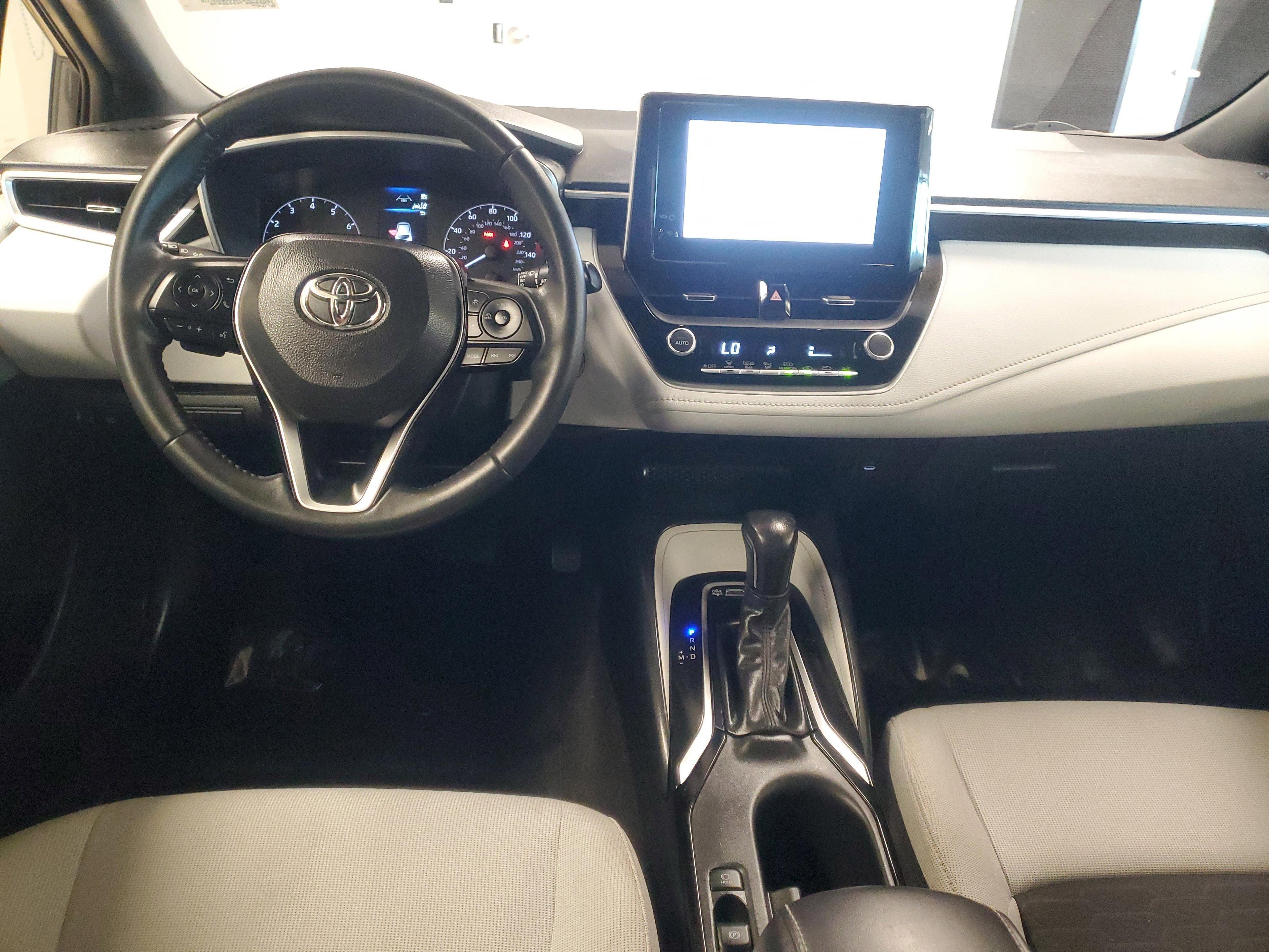 Toyota Corolla Hatchback Se Fwd - Thumbnail 10