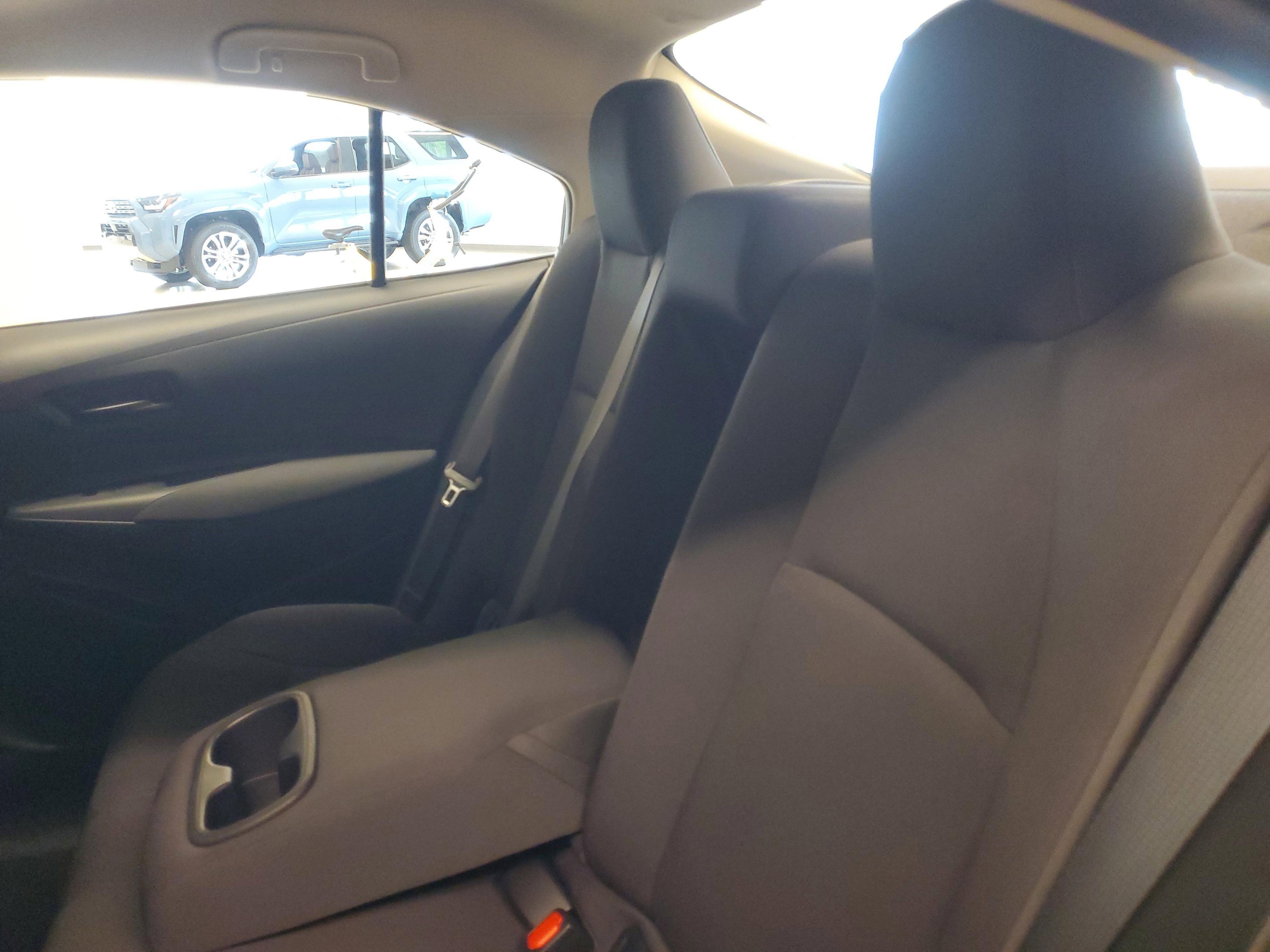 Toyota Corolla Le Fwd - Thumbnail 13