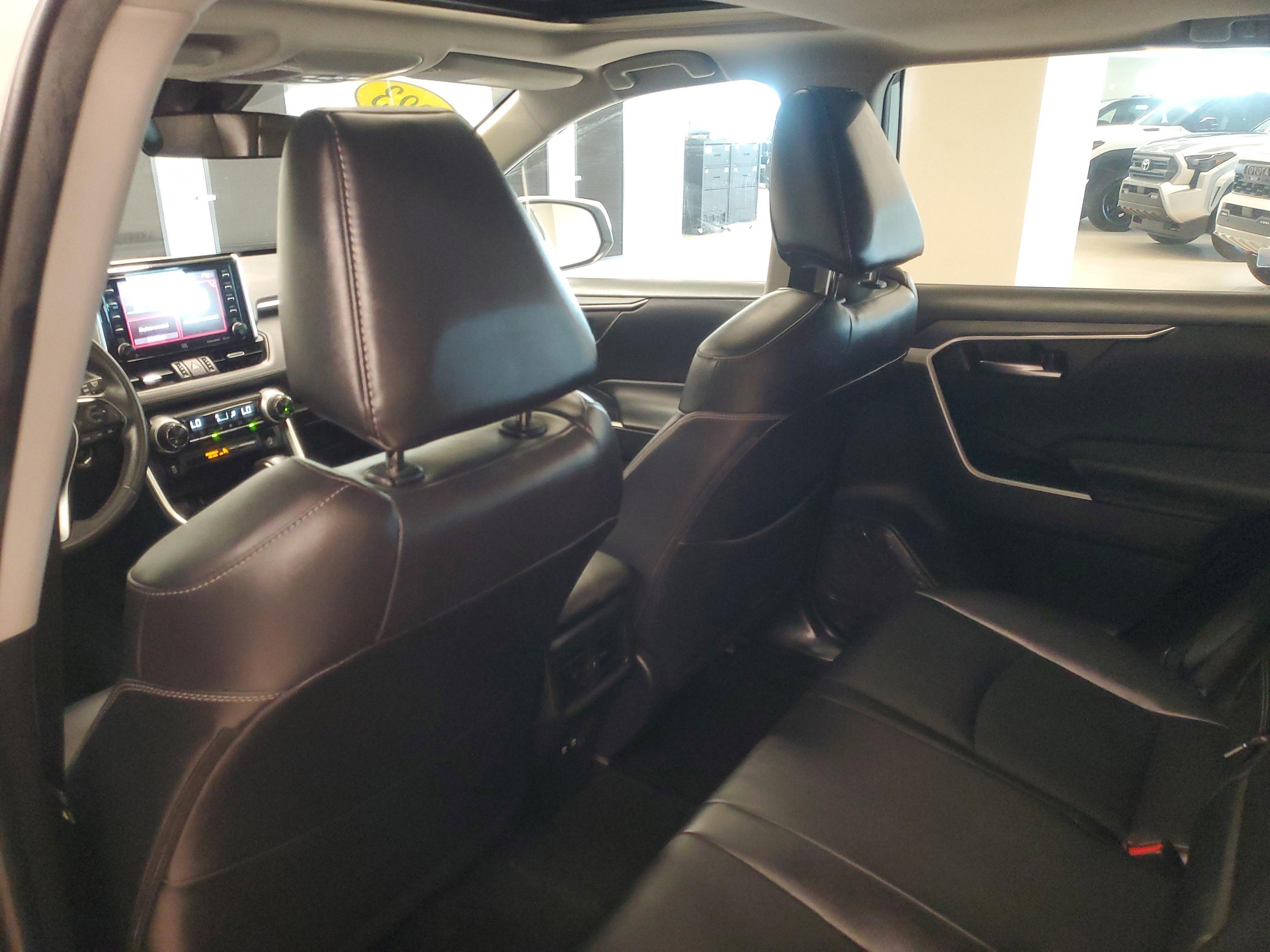 Toyota Rav4 Xle Premium Fwd - Thumbnail 14