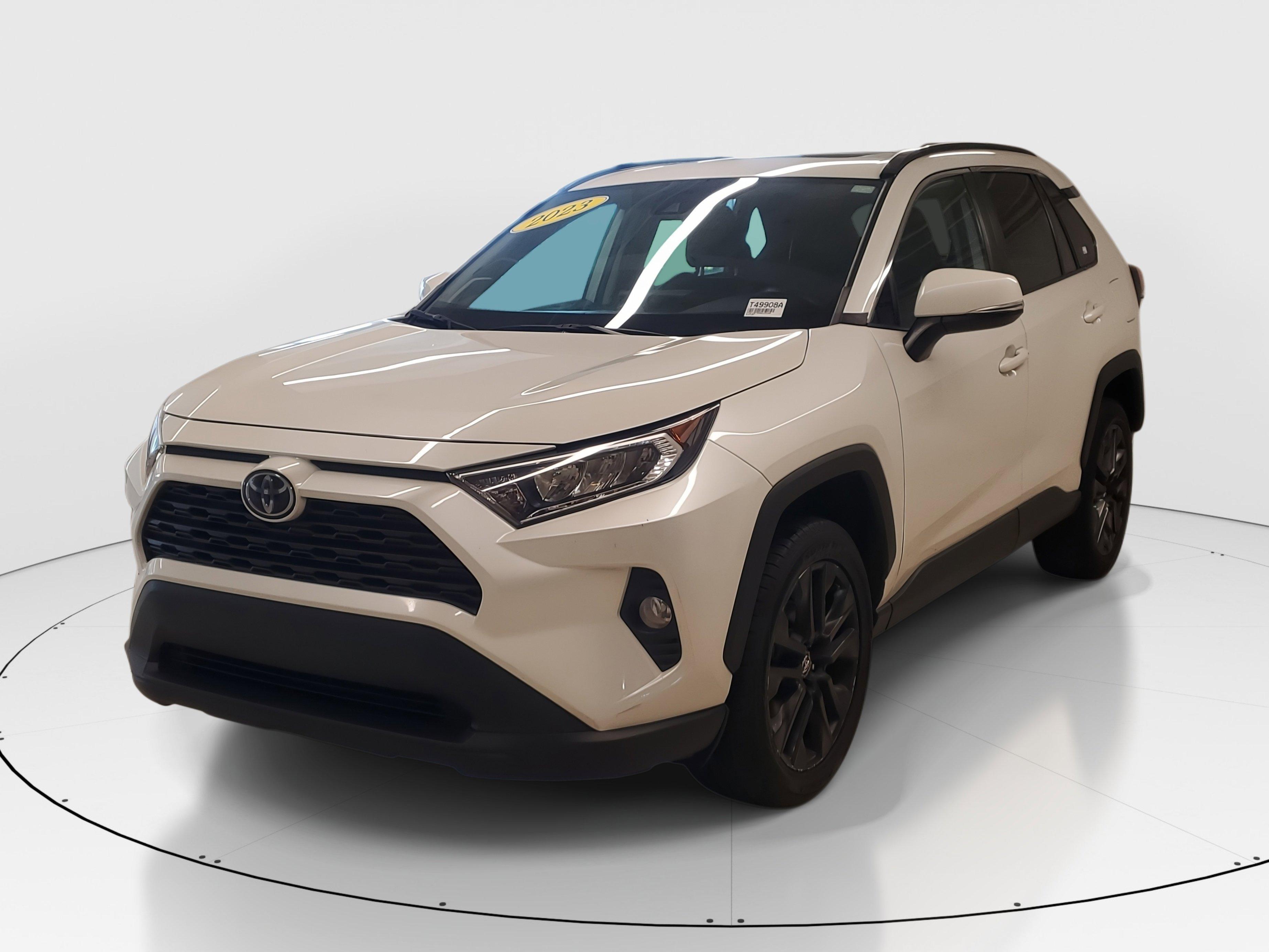 Toyota Rav4 Xle Premium Fwd - Thumbnail 4