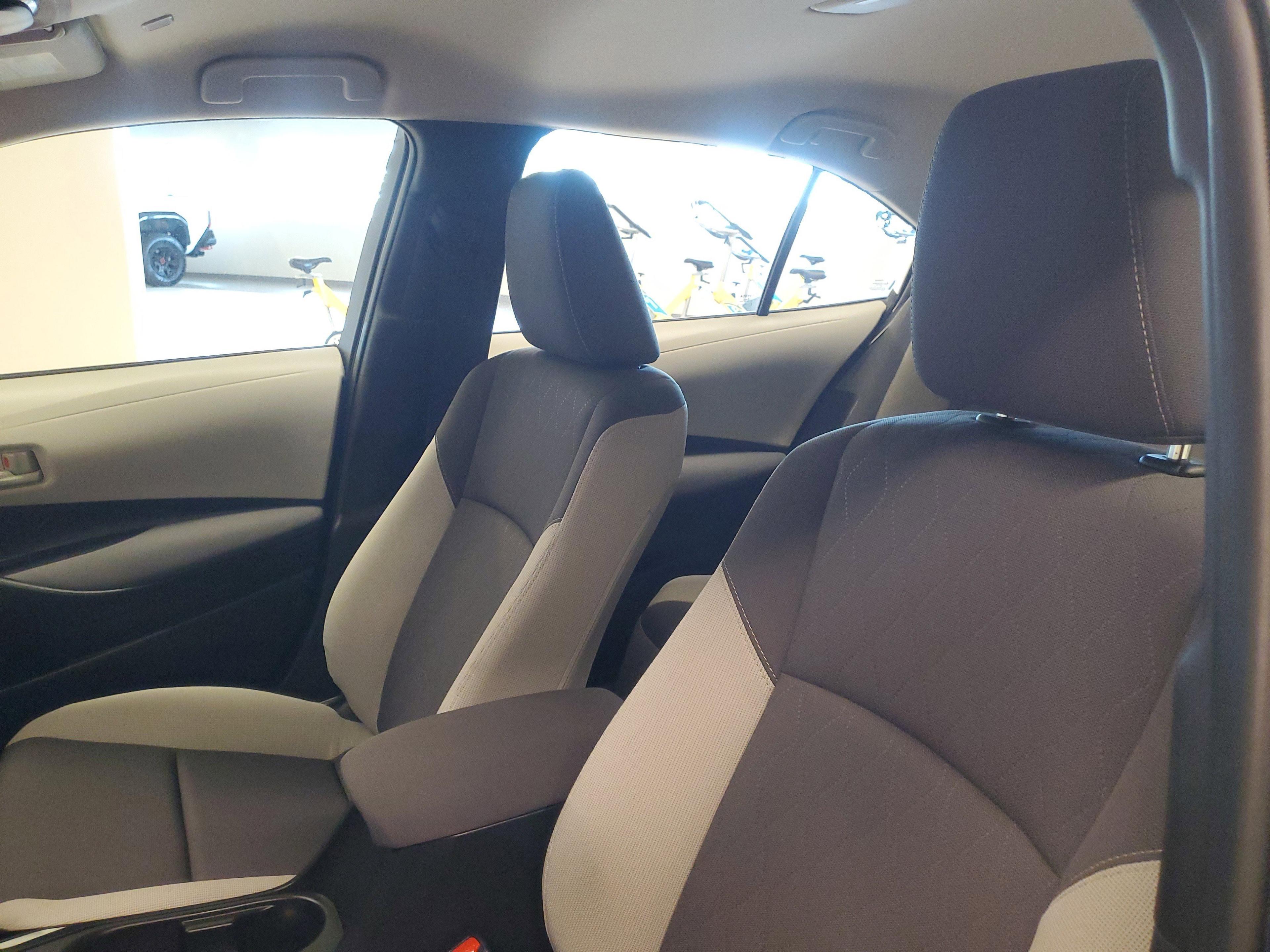 Toyota Corolla Le Fwd - Thumbnail 17