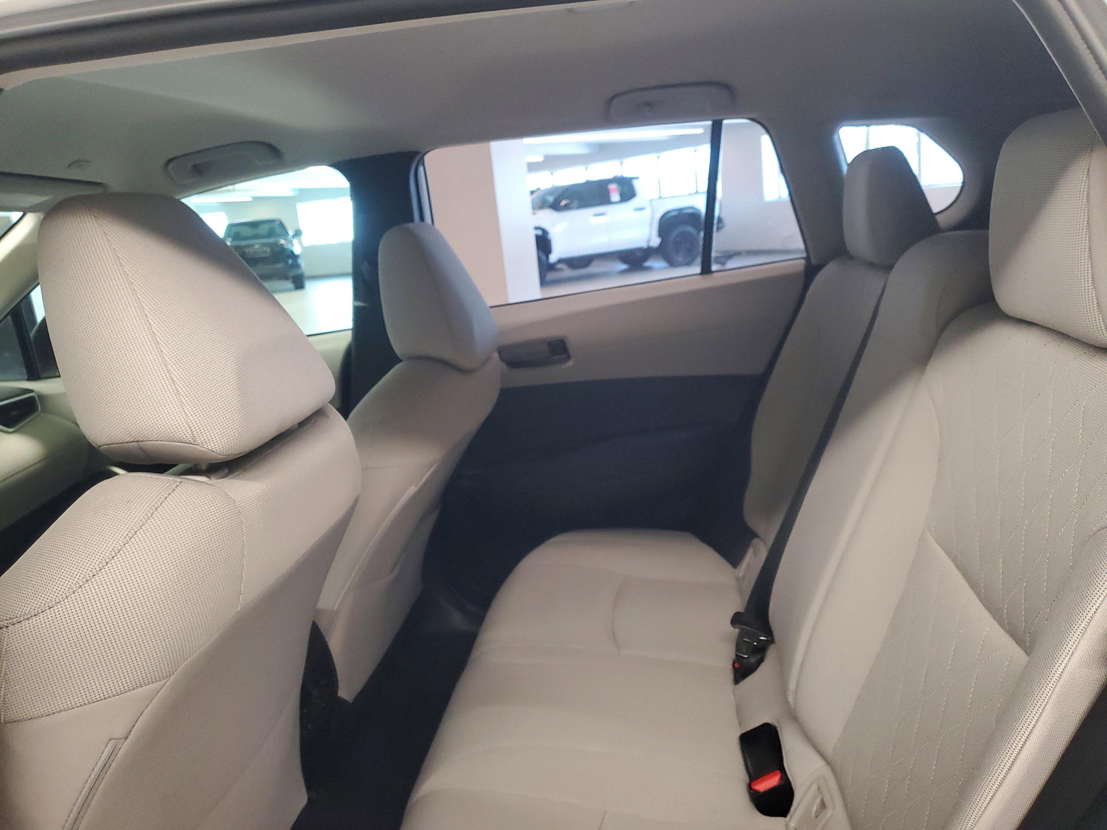 Toyota Corolla Cross L Fwd - Thumbnail 10